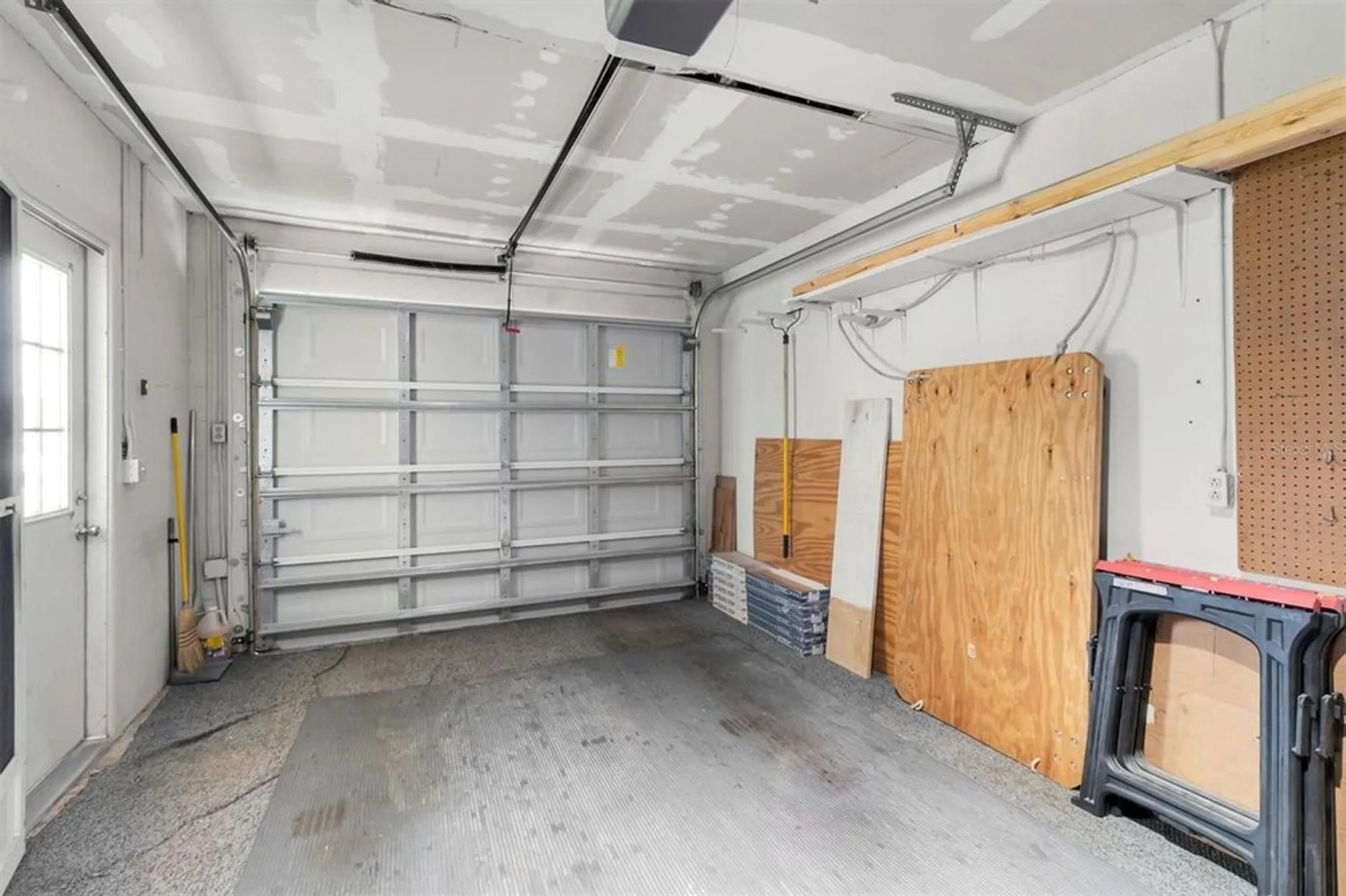 Property Slideshow image 22 of 54 | 9444 rockbridge cir, New Port Richey, FL, 34655