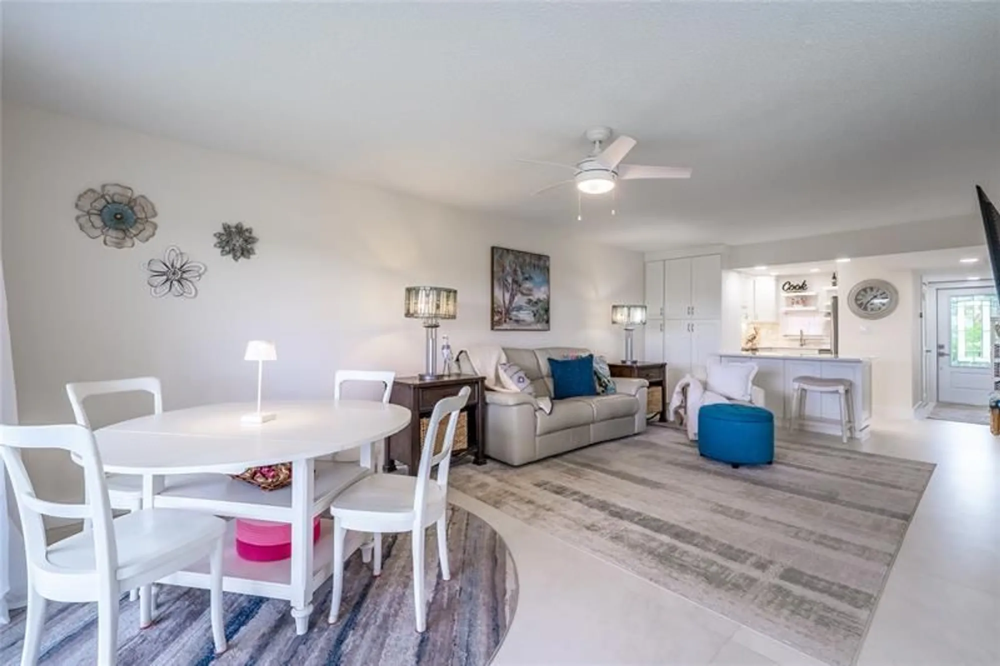 Property Slideshow image 14 of 61 | 9411 n hollybrook lake dr 310, Pembroke Pines, FL, 33025