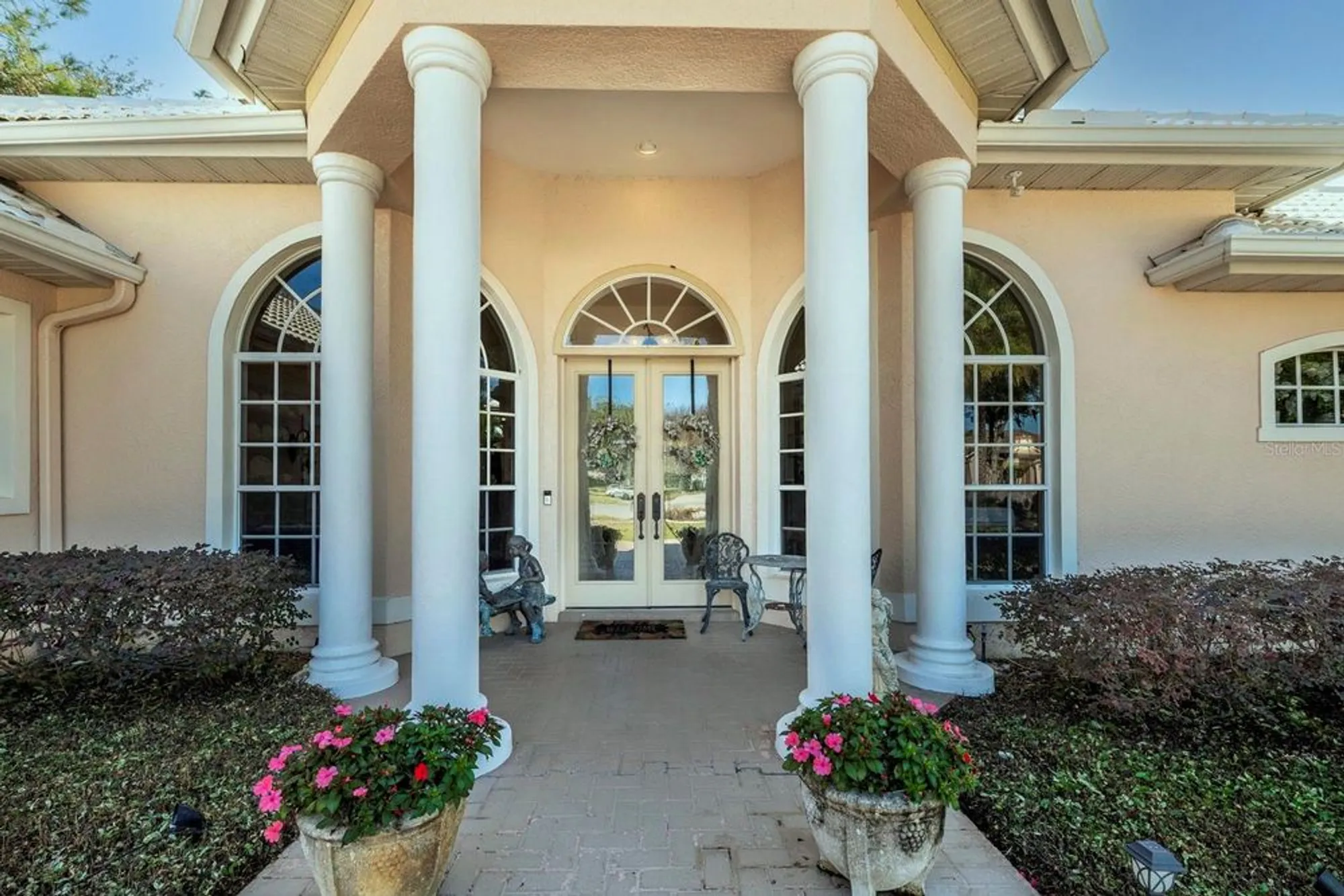 Property Slideshow image 6 of 64 | 5061 greenbriar trl, Mount Dora, FL, 32757