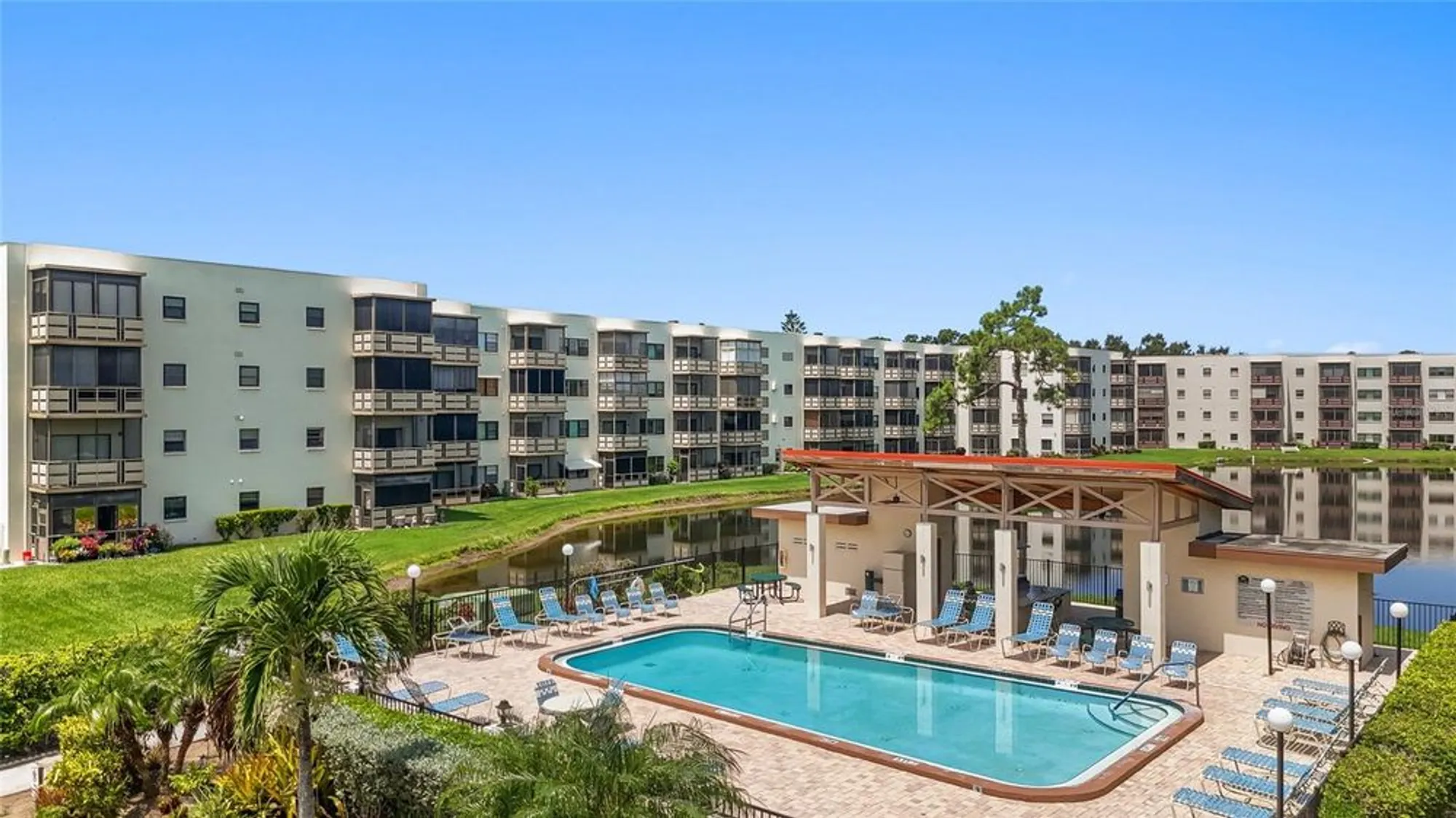 Property Slideshow image 24 of 32 | 6070 80th st n unit 109, St Petersburg, FL, 33709