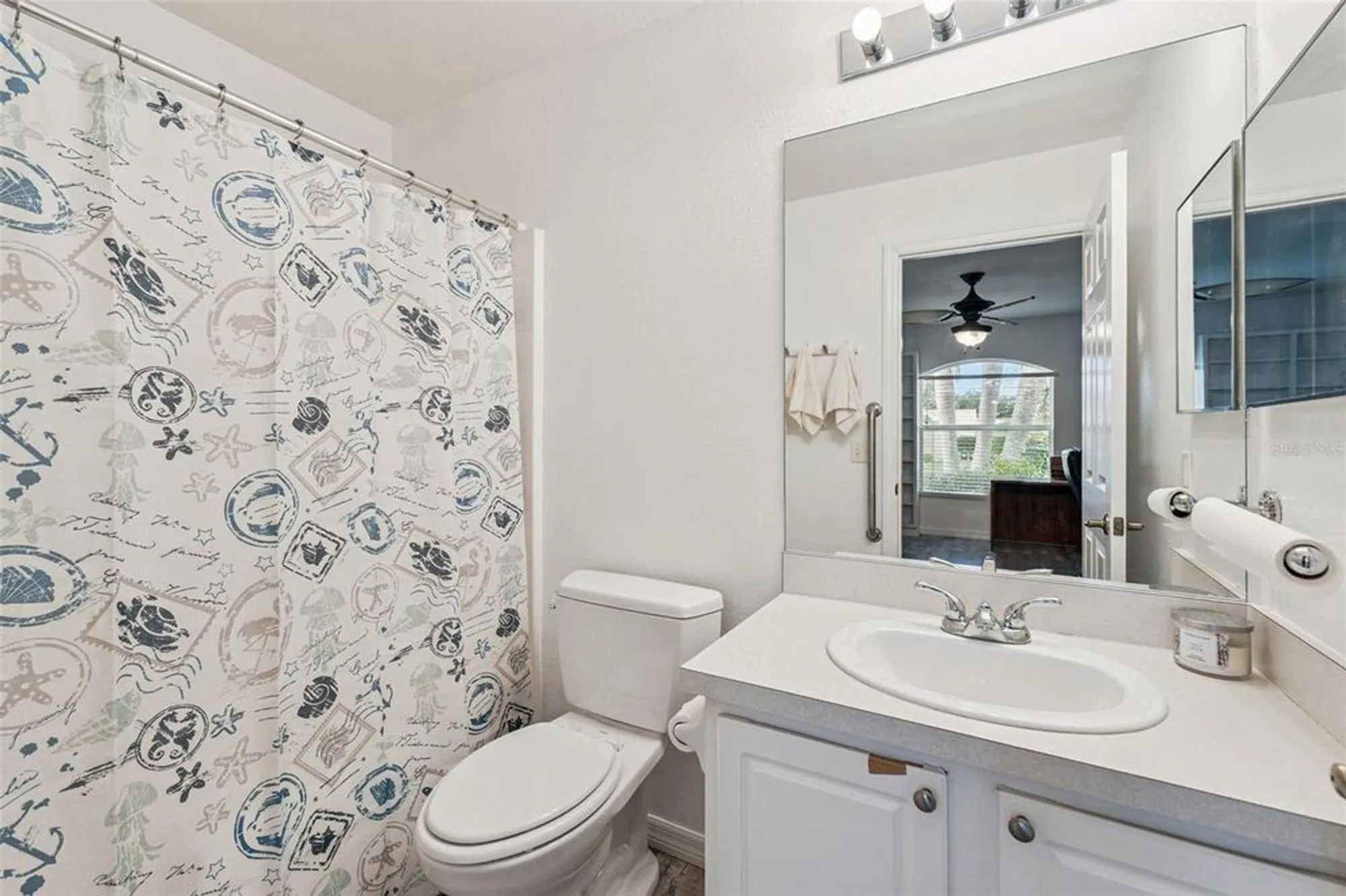 Property Slideshow image 22 of 40 | 400 lake suzanne dr, Lake Wales, FL, 33859