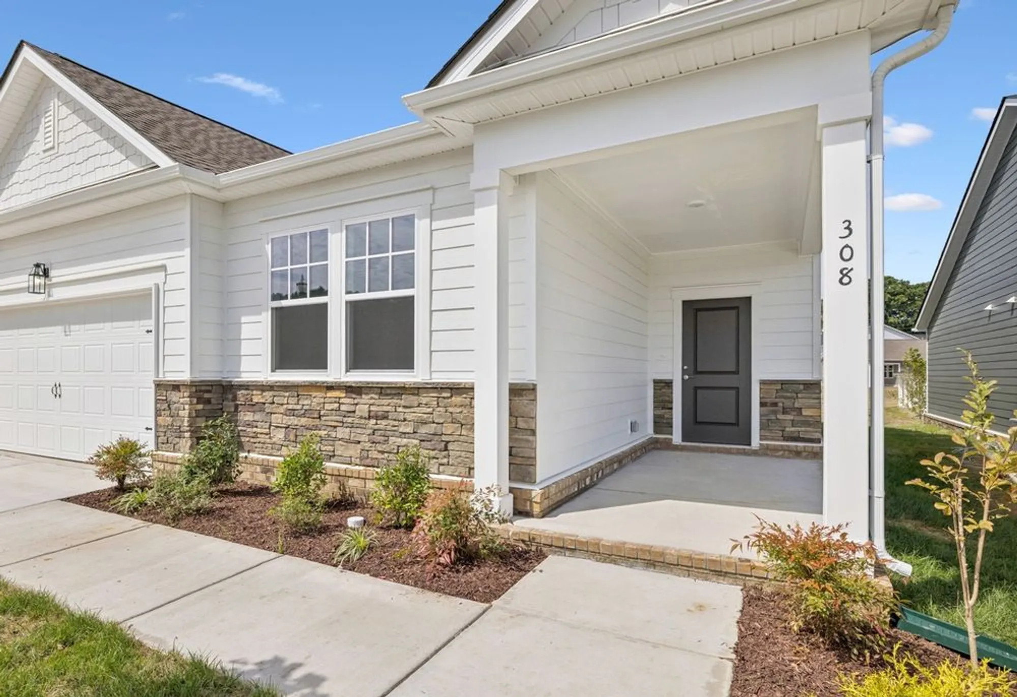 Property Slideshow image 3 of 88 | 308 stonehaus cir, Antioch, TN, 37013