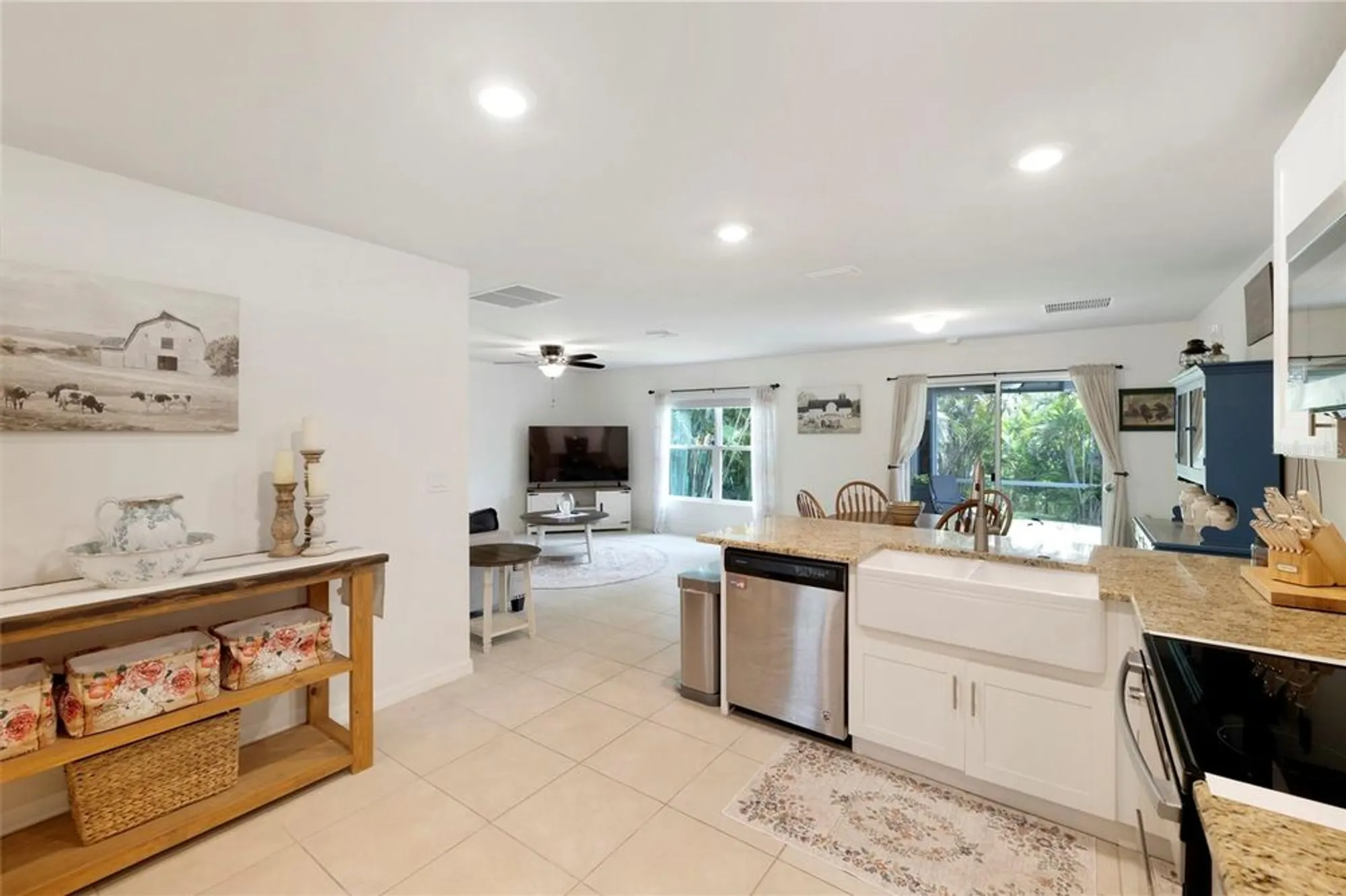 Property Slideshow image 9 of 31 | 24748 rio villa lakes cir, Punta Gorda, FL, 33950