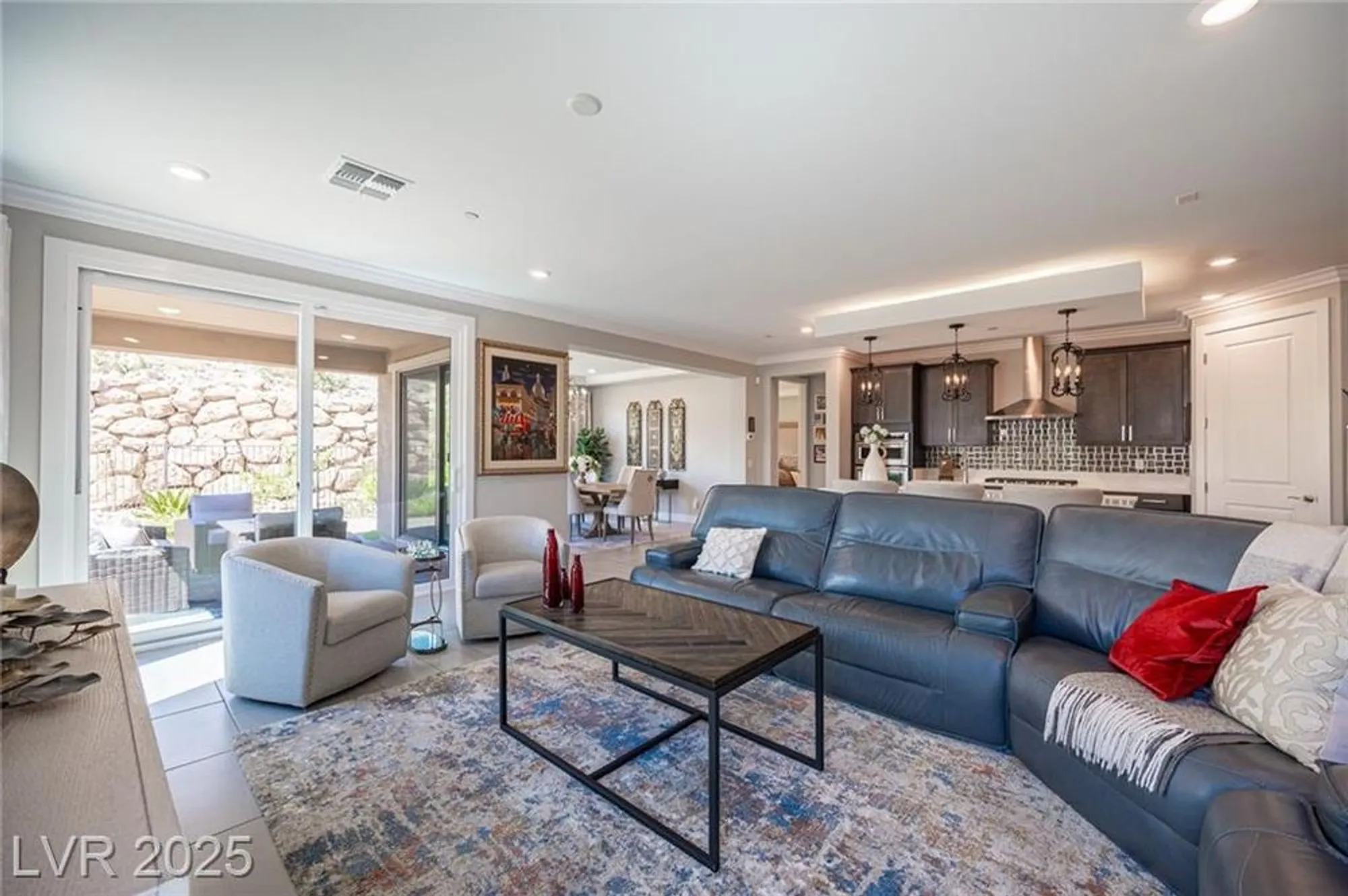 Property Slideshow image 21 of 55 | 35 cliffwater st, Henderson, NV, 89011