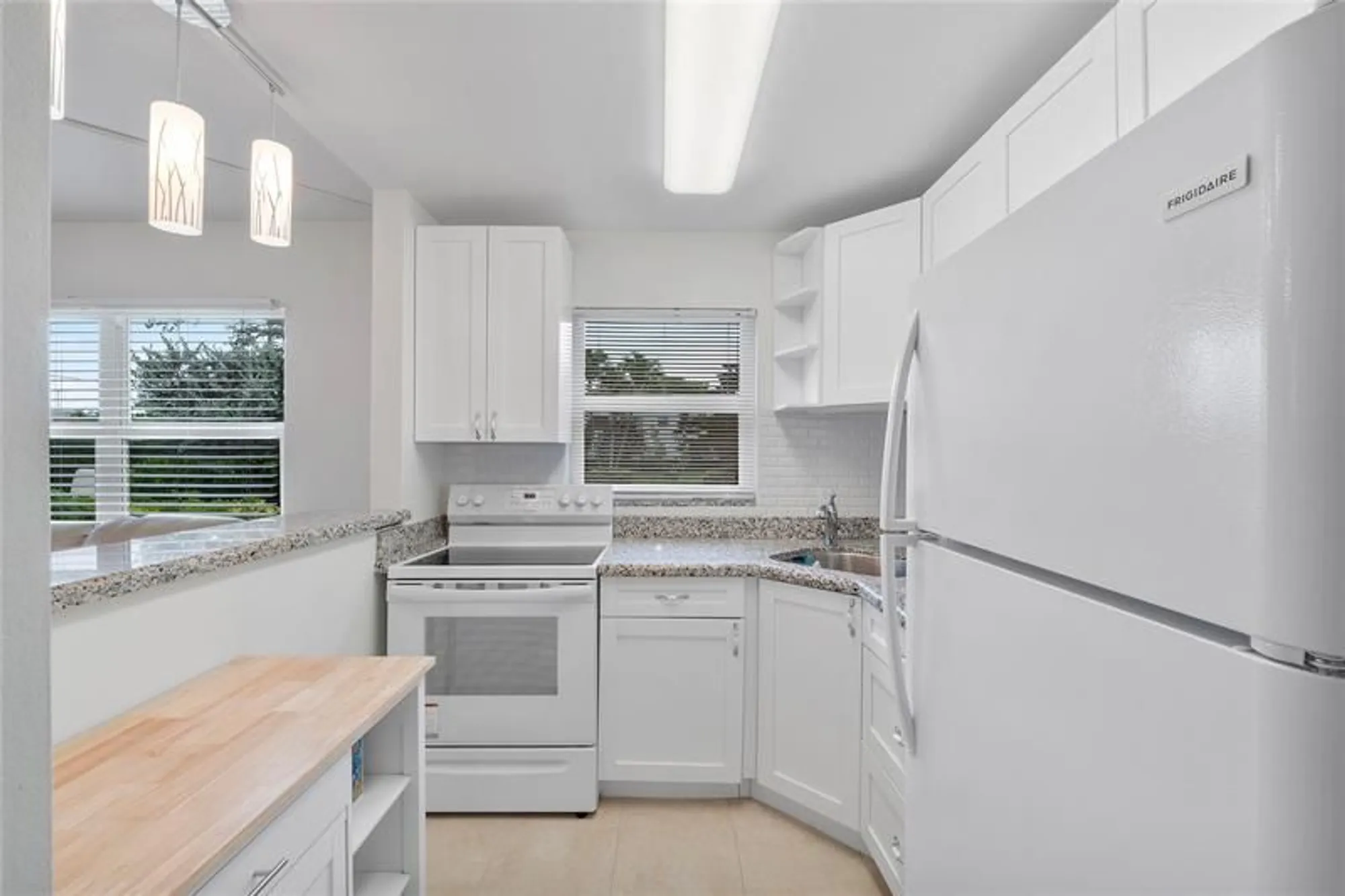 Property Slideshow image 6 of 36 | 373 tilford r # 373, Deerfield Beach, FL, 33442