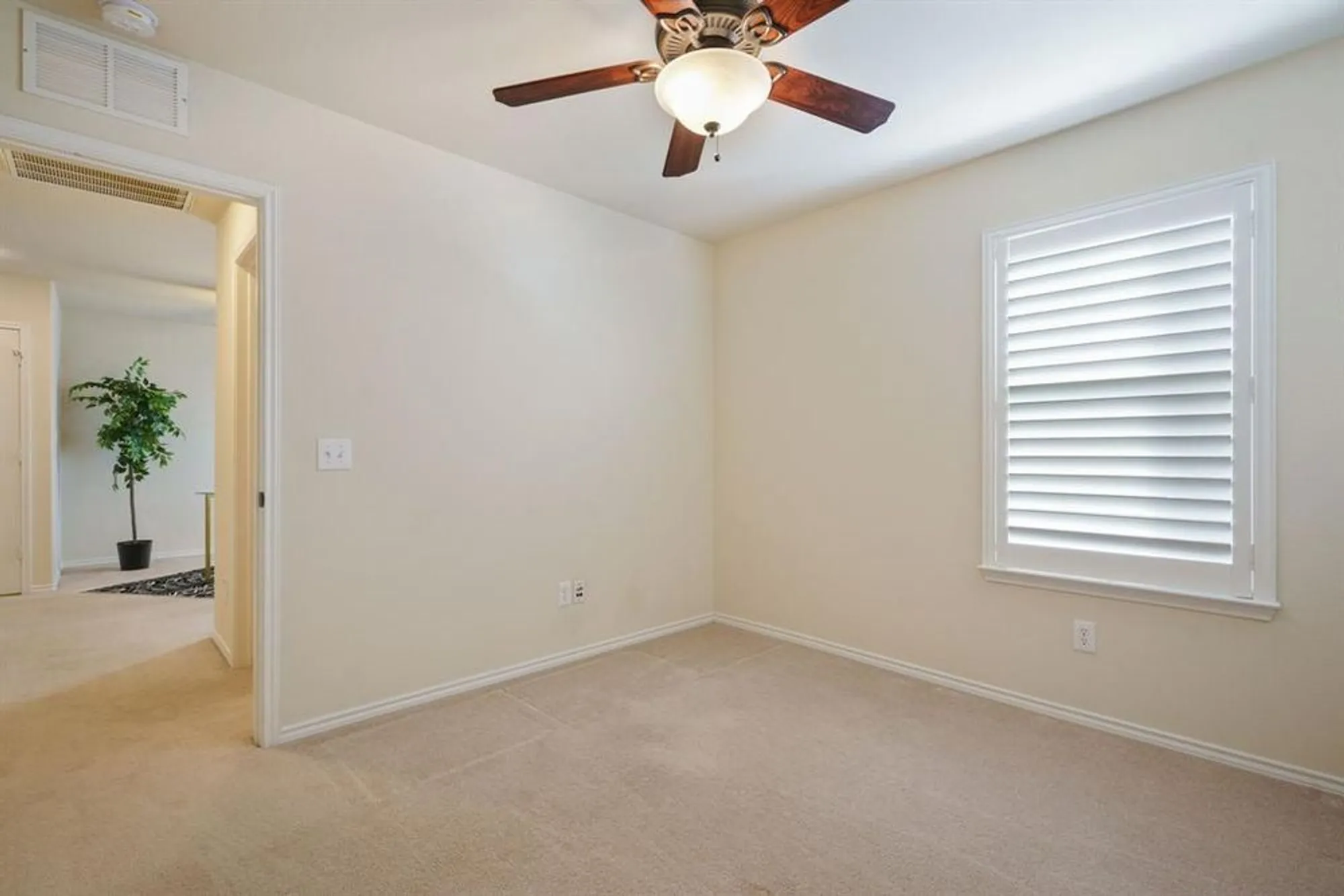 Property Slideshow image 20 of 33 | 7592 wiley ln, Frisco, TX, 75036