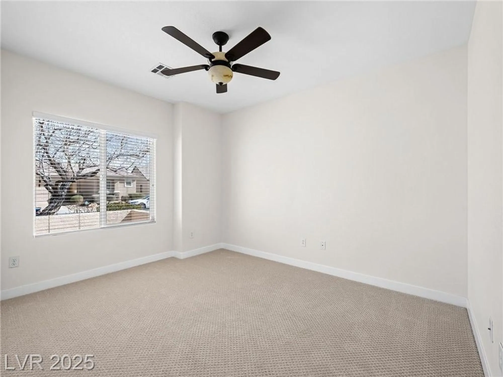 Property Slideshow image 20 of 32 | 7757 coast jay st, North Las Vegas, NV, 89084