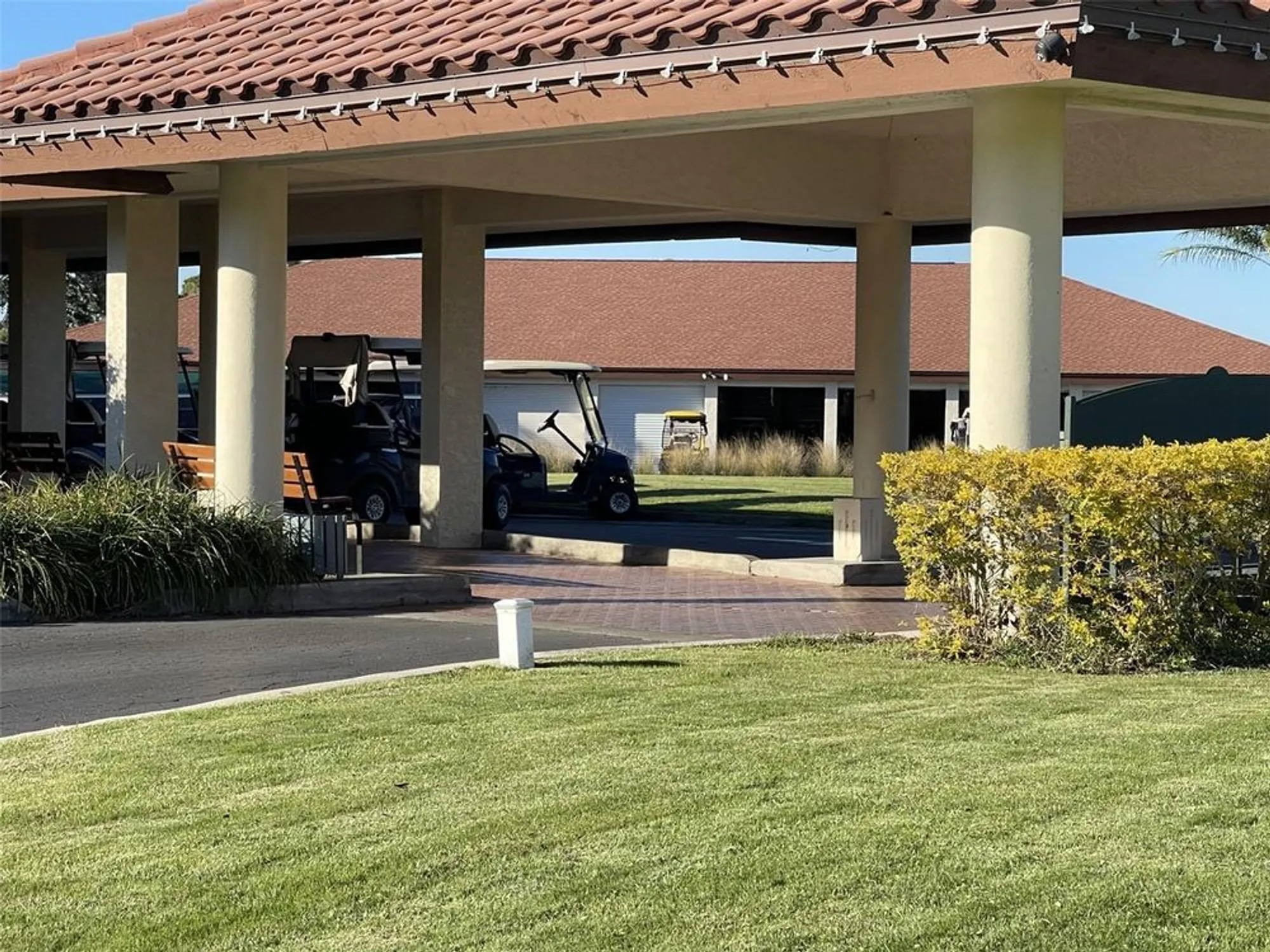 Property Slideshow image 55 of 59 | 7030 w country club dr n # 128, Sarasota, FL, 34243