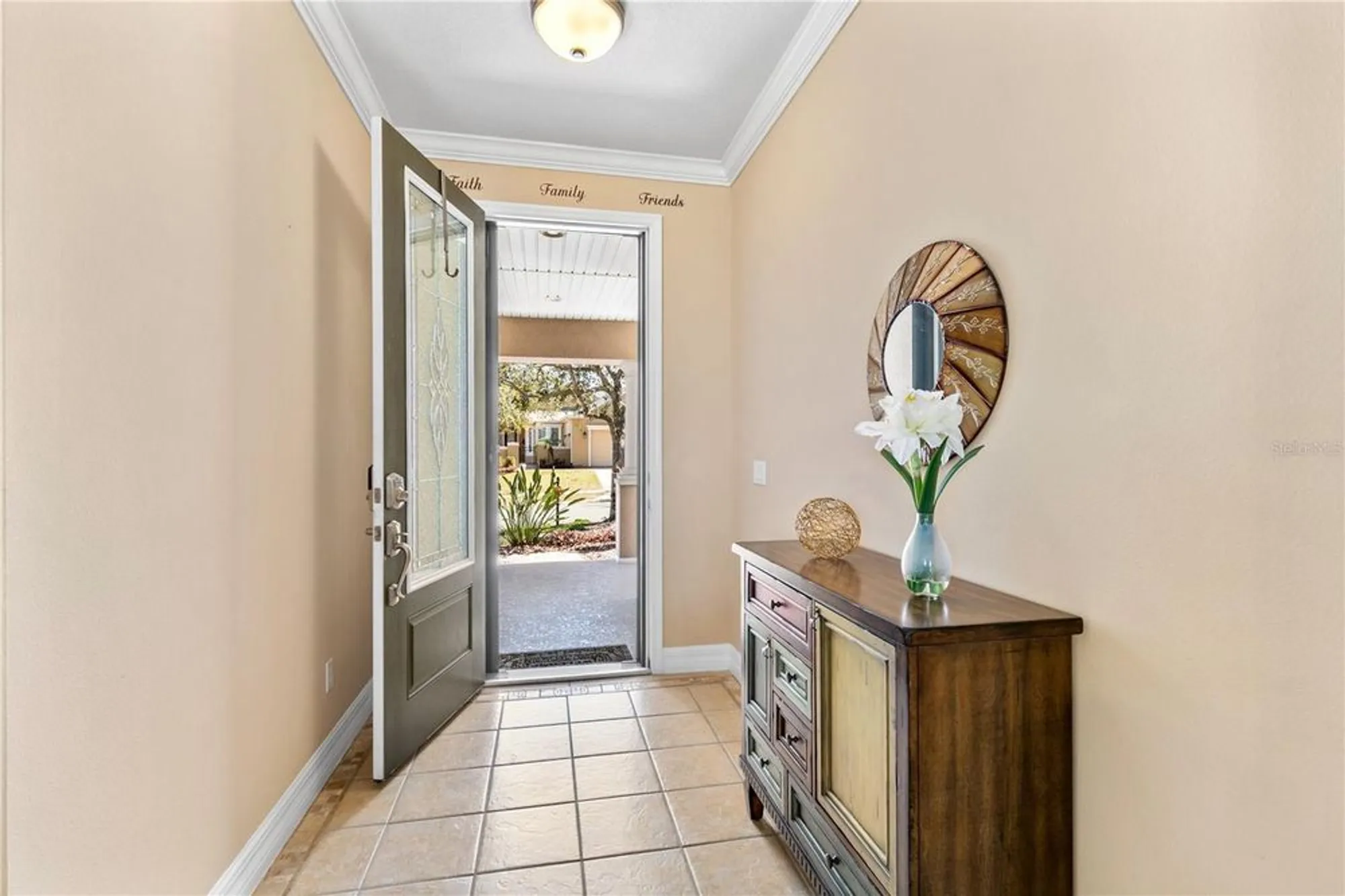 Property Slideshow image 3 of 49 | 105 cupania ct, Groveland, FL, 34736