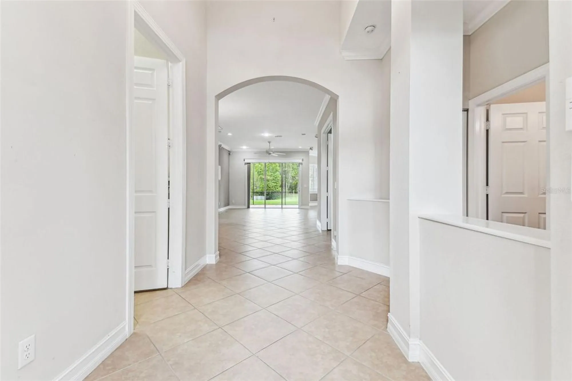 Property Slideshow image 9 of 100 | 16101 cape coral dr, Wimauma, FL, 33598