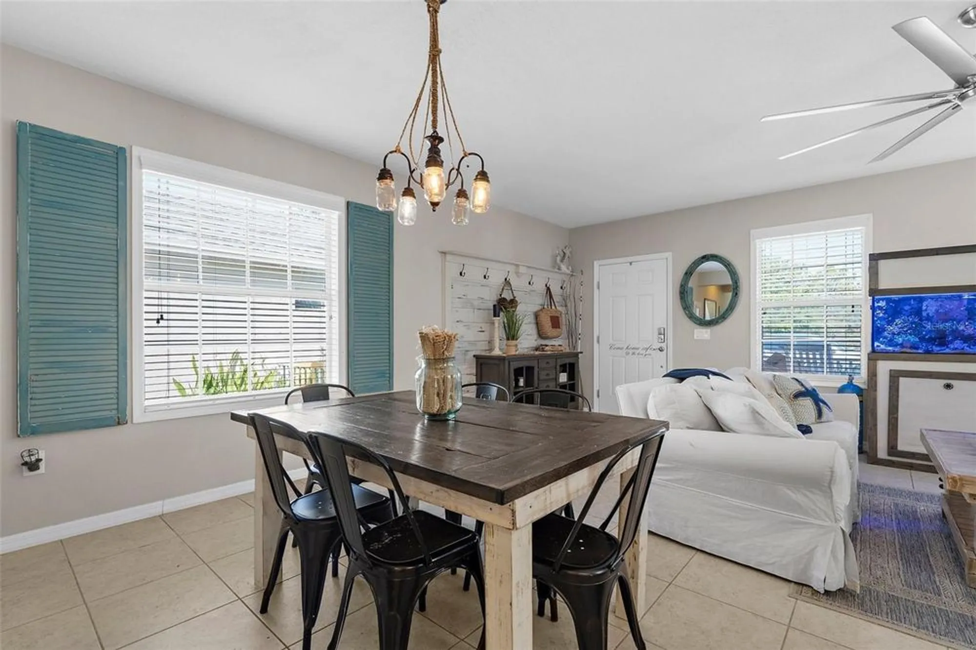 Property Slideshow image 9 of 50 | 12520 shimmering oak cir, Venice, FL, 34293