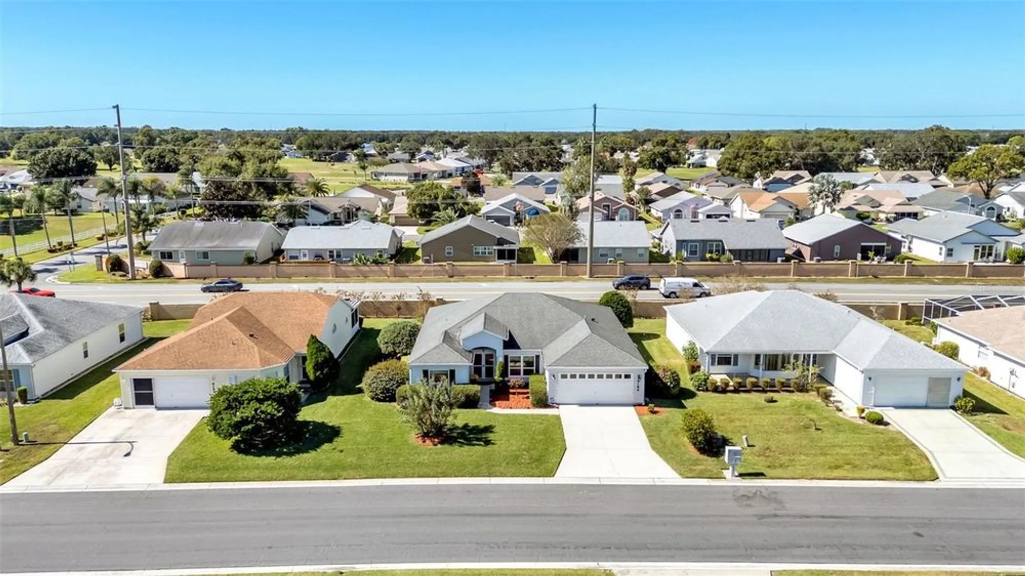 Property Slideshow image 31 of 49 | 6189 magpie dr, Lakeland, FL, 33809