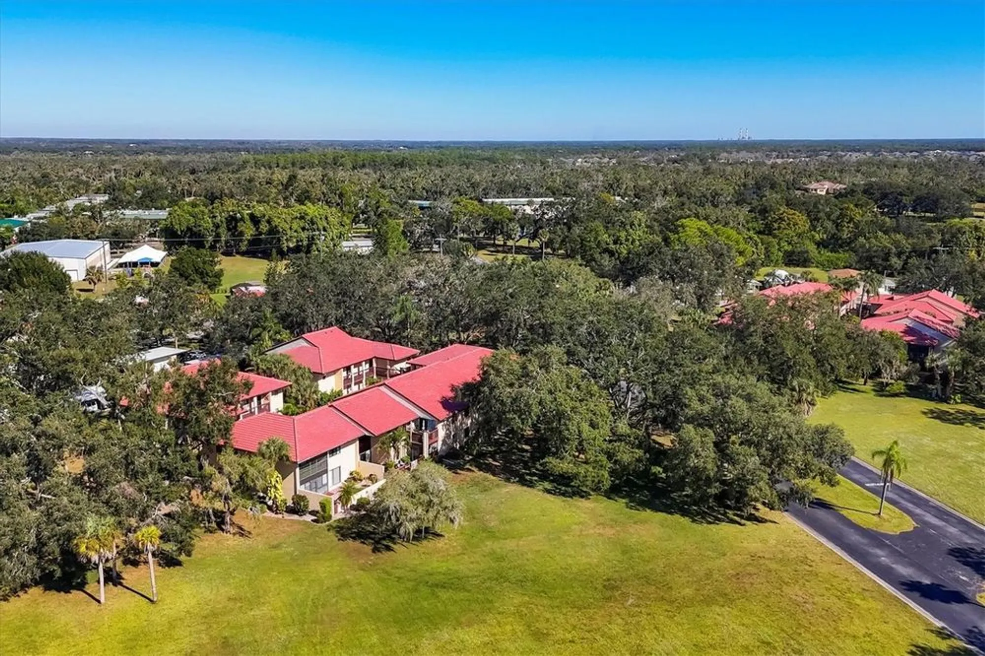 Property Slideshow image 26 of 34 | 1111 w faith cir apt 2004, Bradenton, FL, 34212