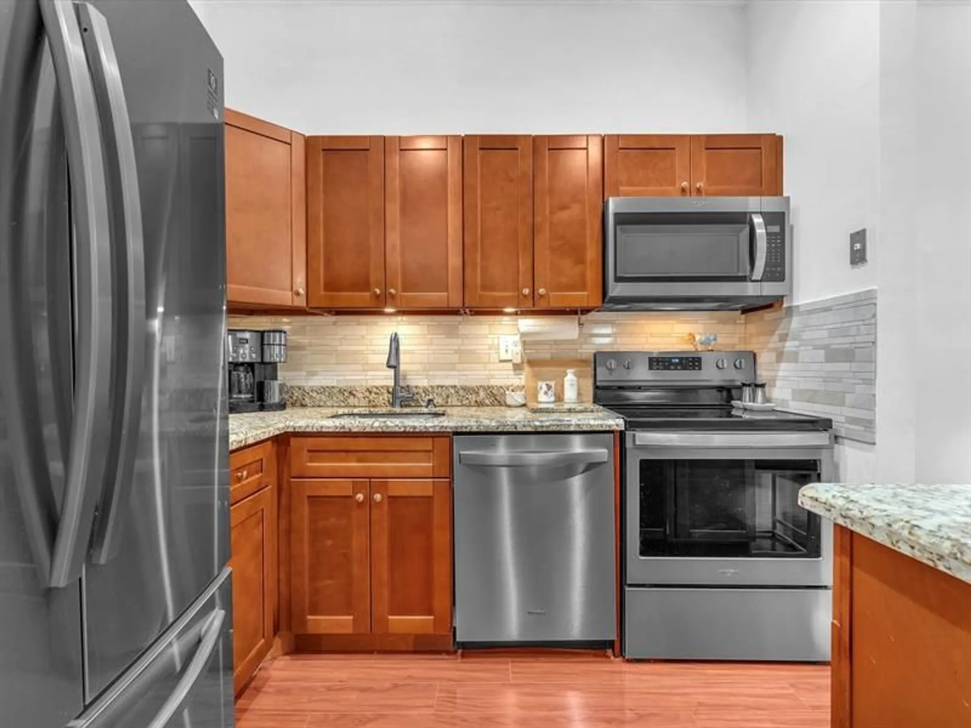 Property Slideshow image 13 of 39 | 7164 ashmont cir 204, Tamarac, FL, 33321