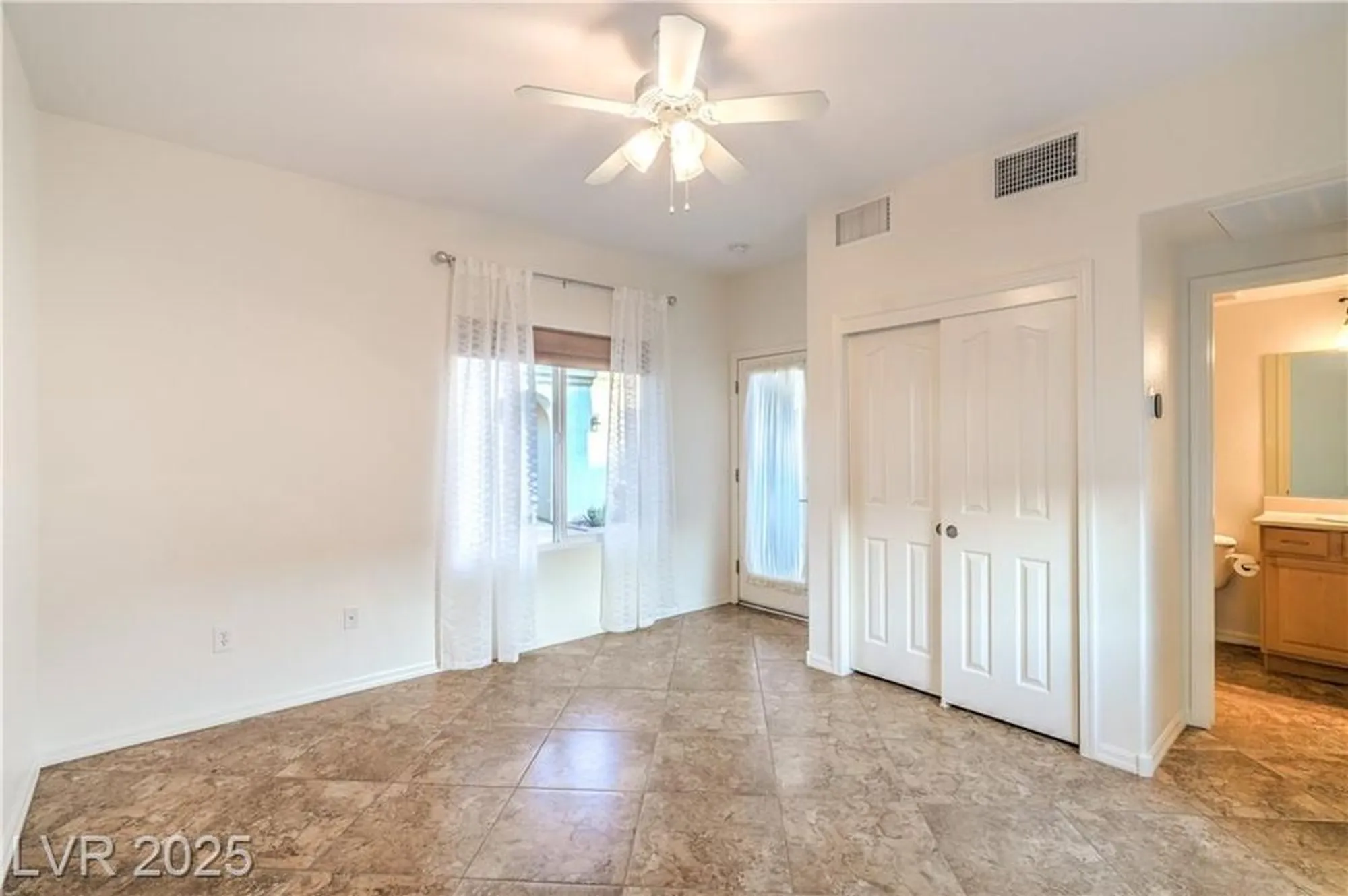 Property Slideshow image 30 of 52 | 2148 shadow canyon dr, Henderson, NV, 89044