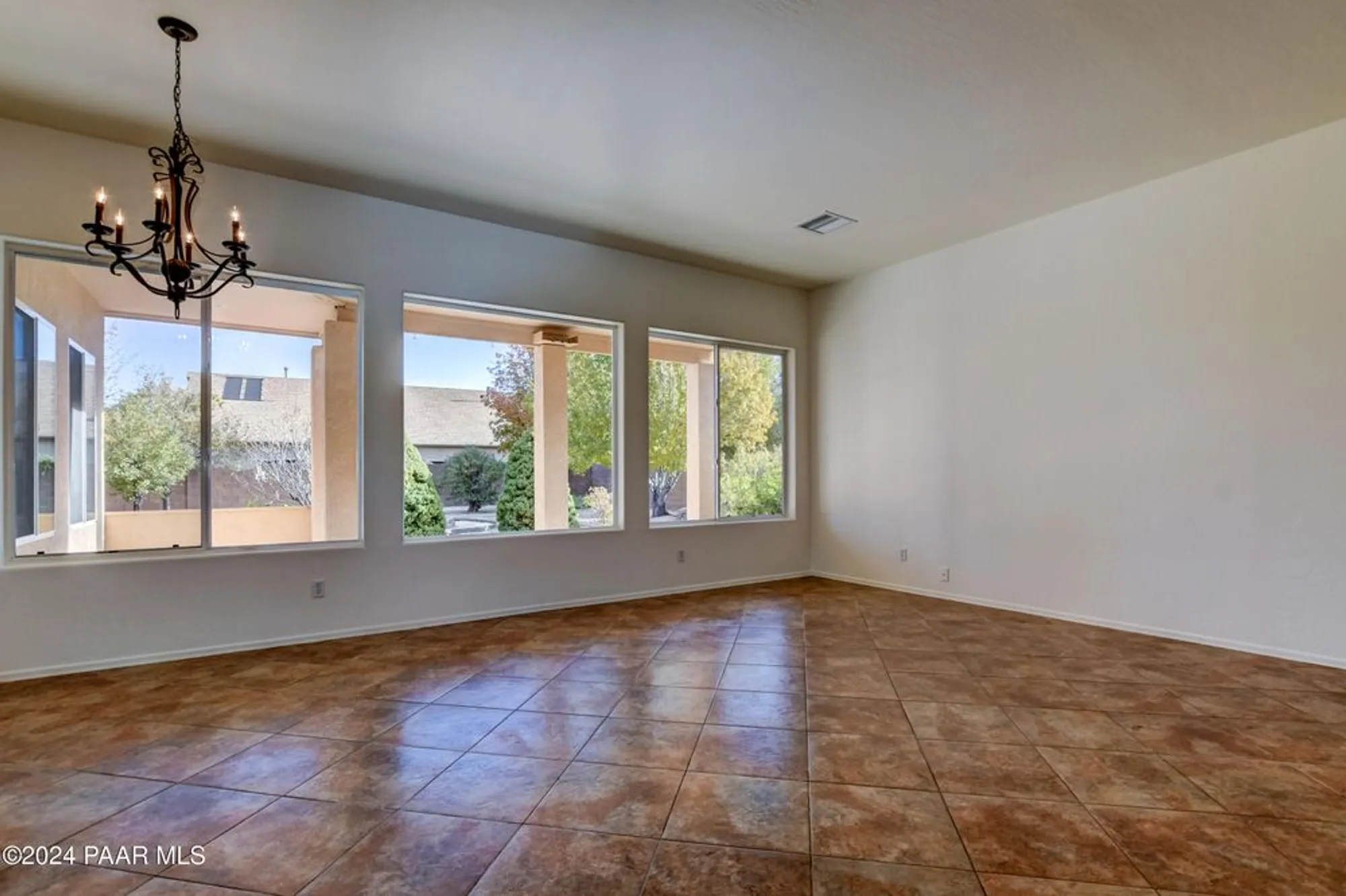 Property Slideshow image 6 of 58 | 7753 n siesta sunset ln, Prescott Valley, AZ, 86315