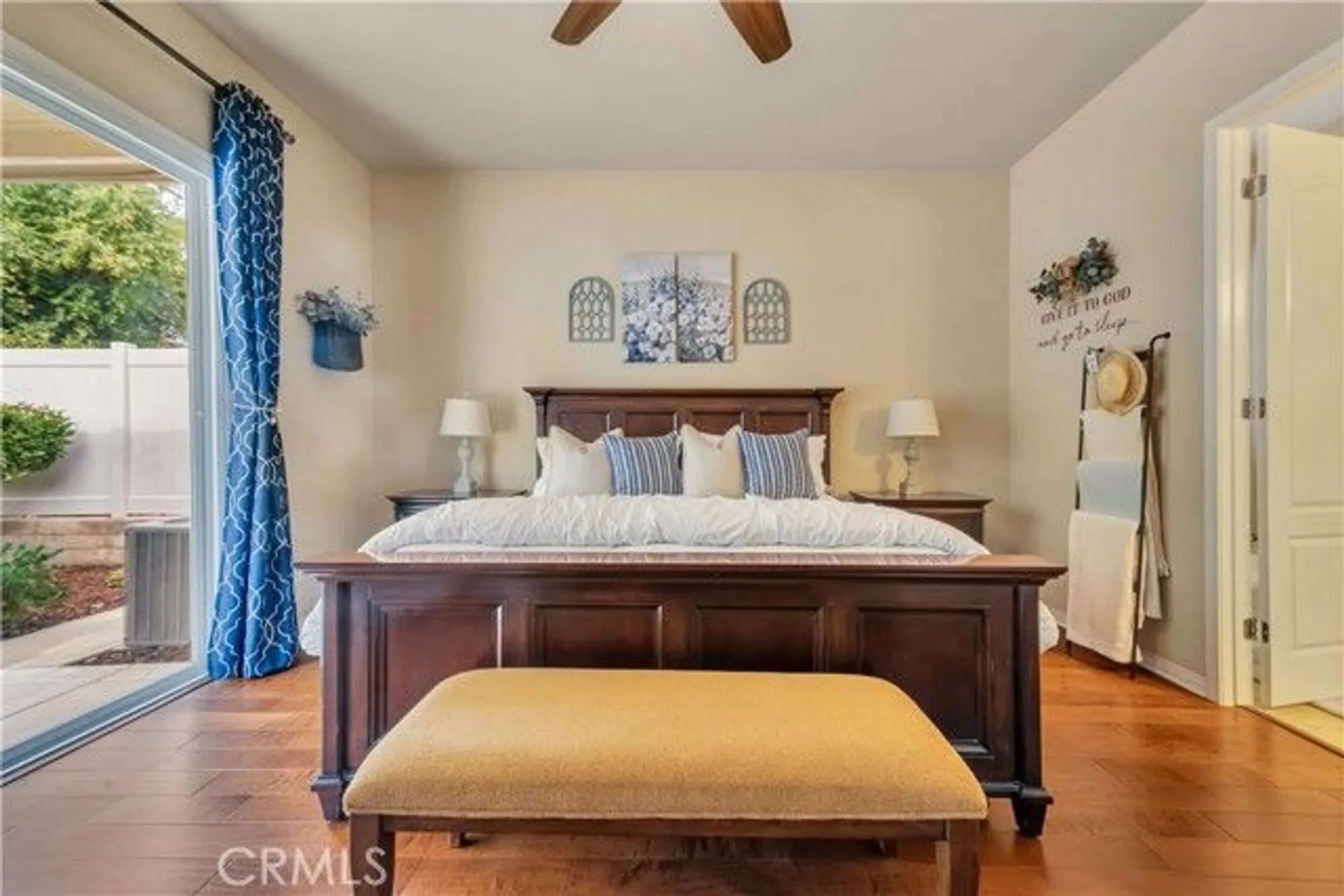 Property Slideshow image 14 of 36 | 14006 sandstone peak dr, Bakersfield, CA, 93306