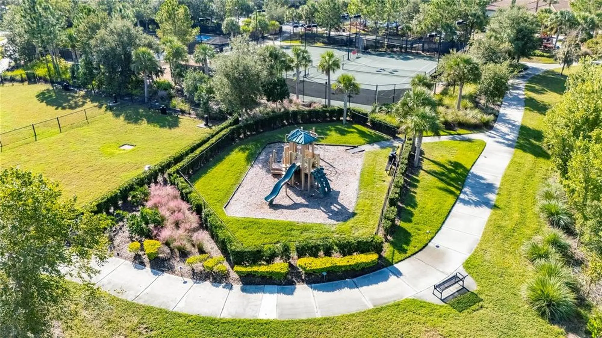 Property Slideshow image 75 of 99 | 11121 egeria dr, Odessa, FL, 33556