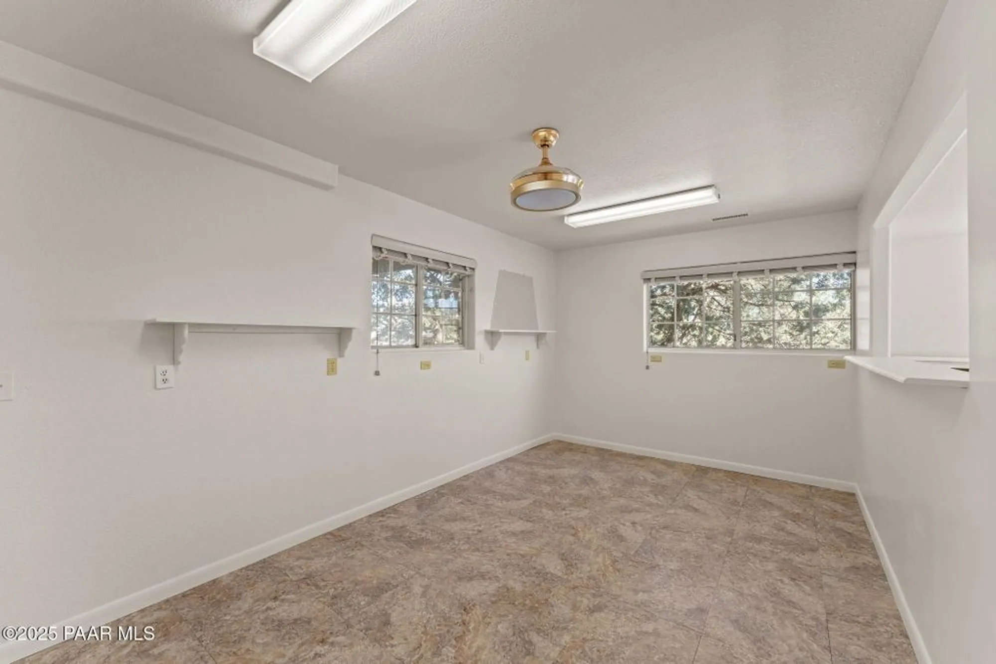 Property Slideshow image 35 of 51 | 895 sunrise blvd, Prescott, AZ, 86301