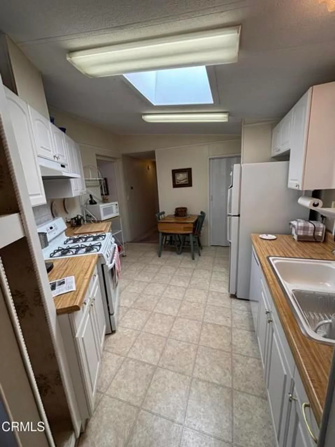 Property Slideshow image 8 of 52 | 28721 via el avion, Murrieta, CA, 92563