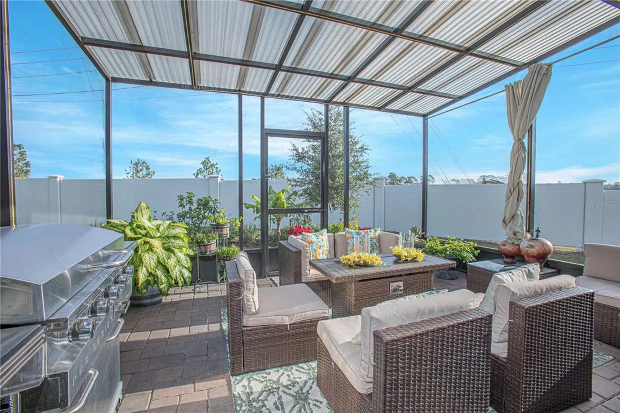 Property Slideshow image 5 of 48 | 1987 key bay trl, Kissimmee, FL, 34747