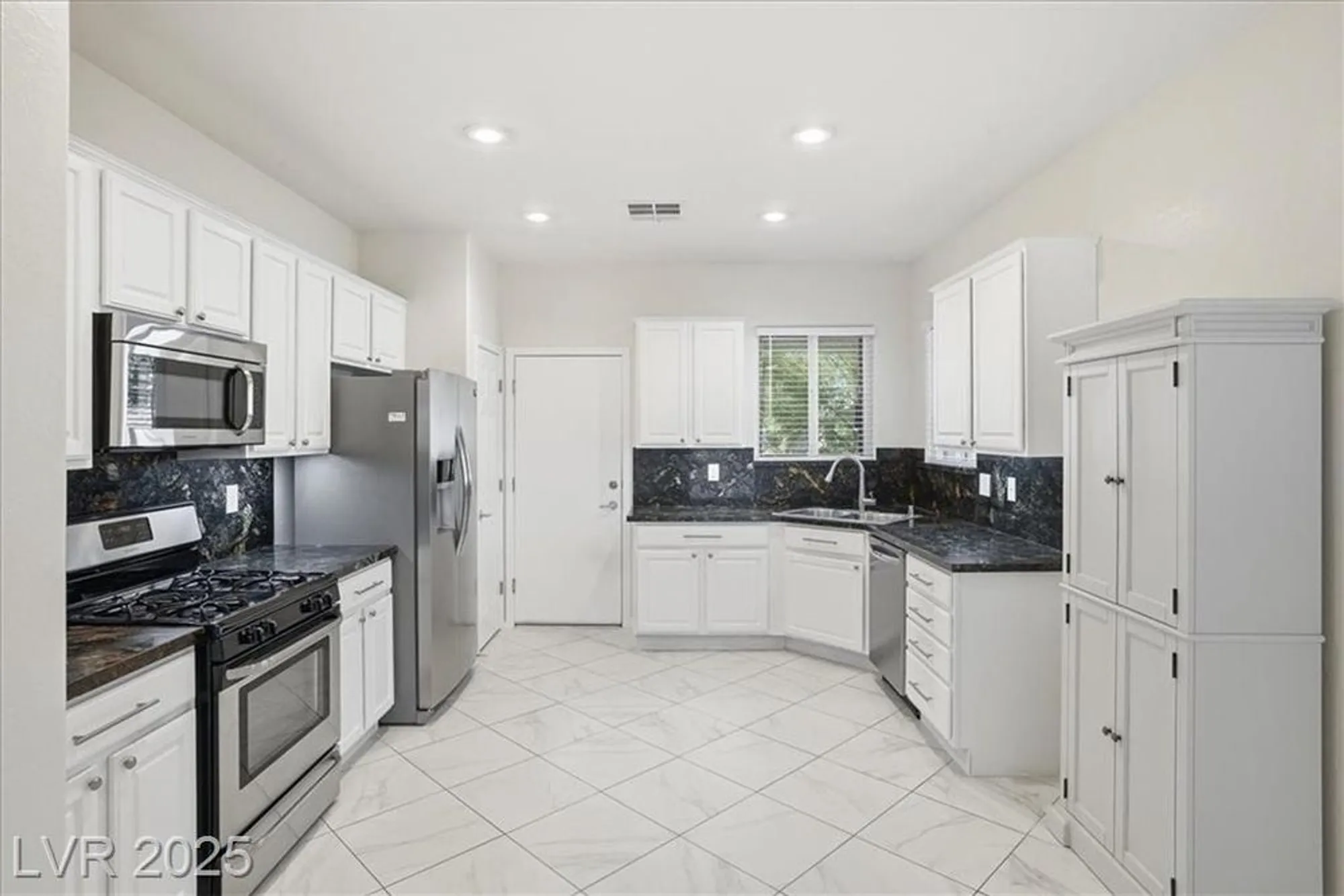 Property Slideshow image 7 of 34 | 2508 nashira st, Henderson, NV, 89044