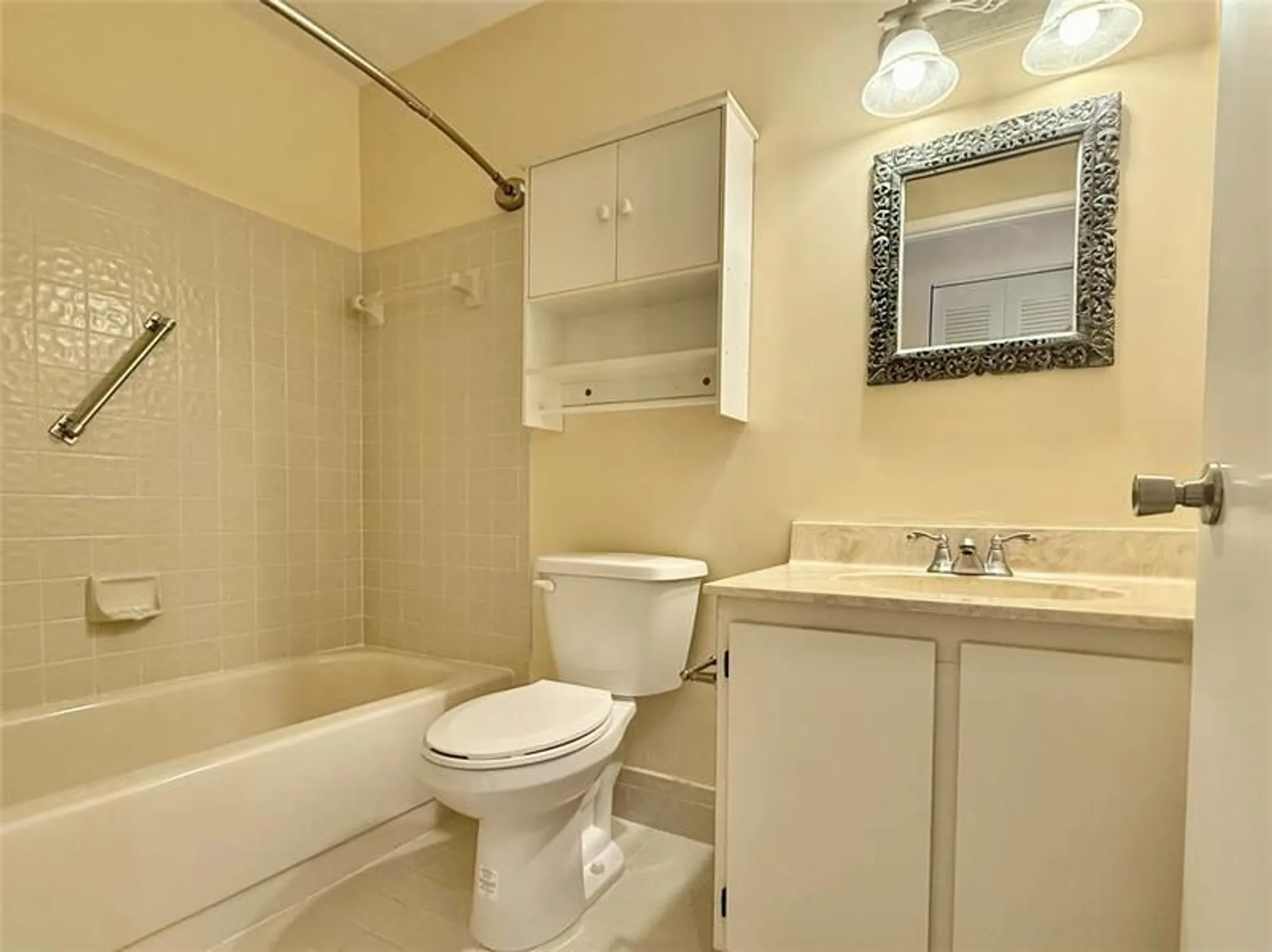 Property Slideshow image 36 of 62 | 10805 bahama palm way apt 201, Boynton Beach, FL, 33437