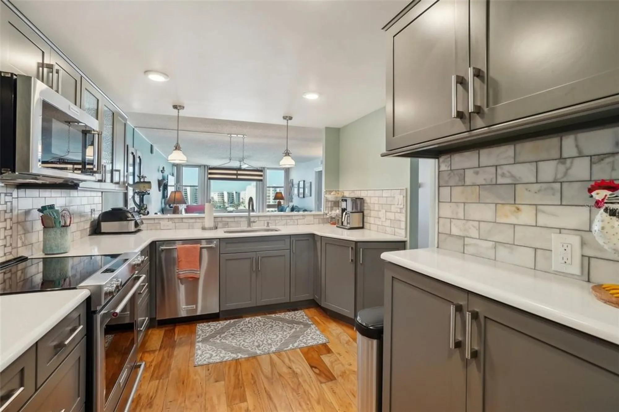 Property Slideshow image 4 of 53 | 7400 sun island dr 712, South Pasadena, FL, 33707