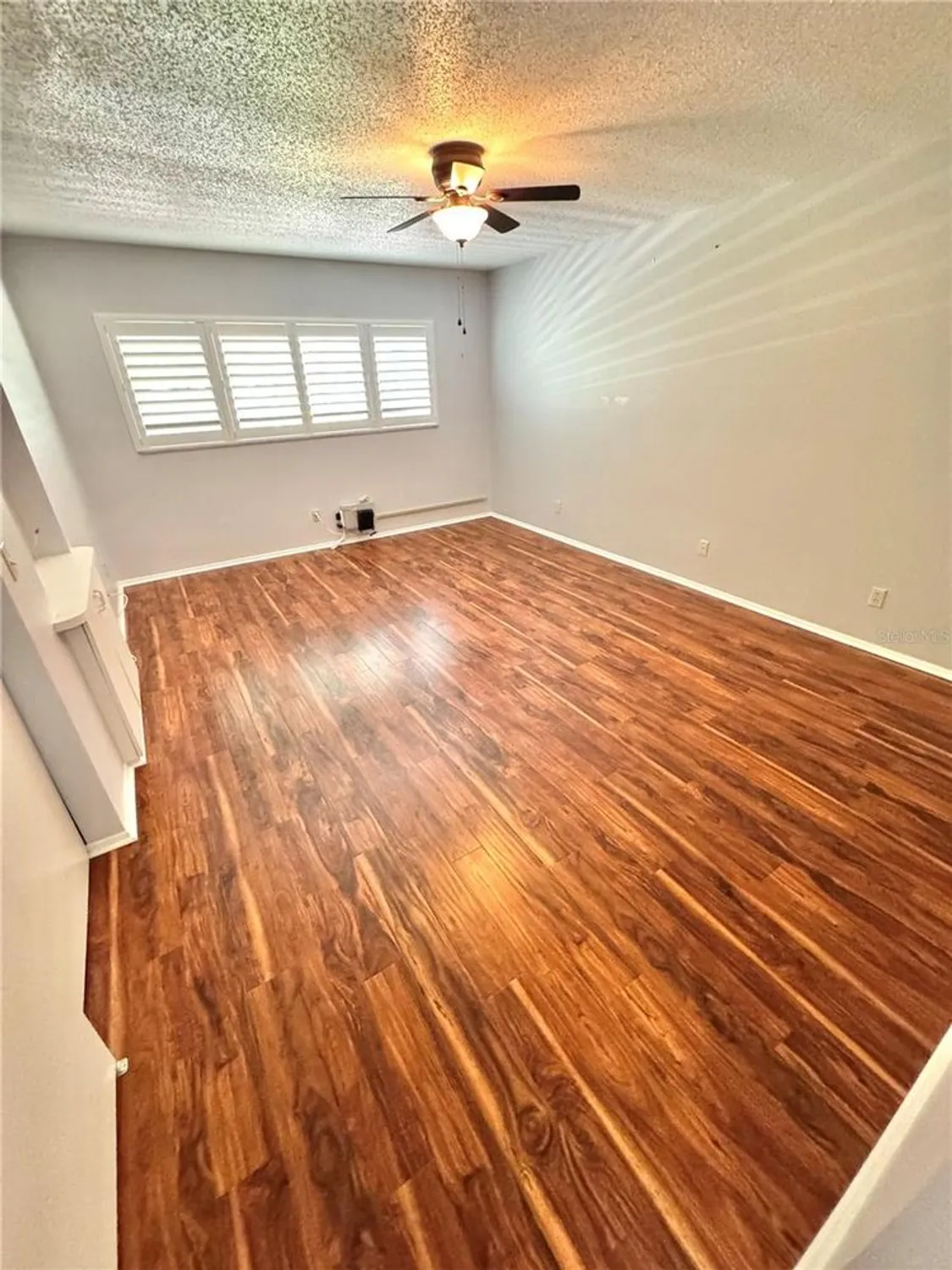 Property Slideshow image 27 of 37 | 2262 swedish dr 6, Clearwater, FL, 33763