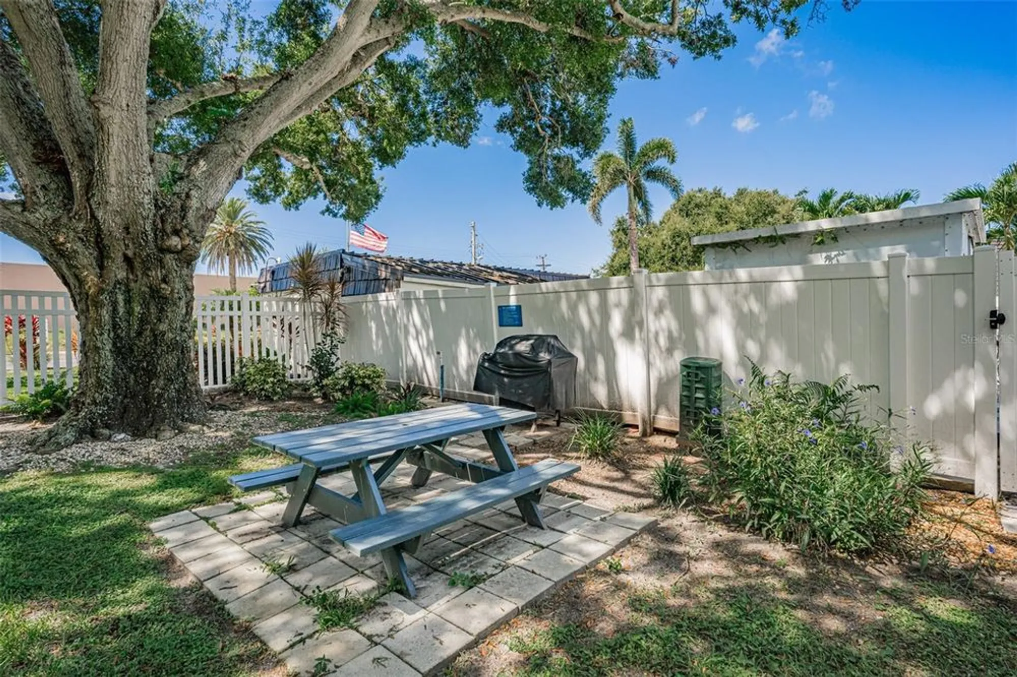 Property Slideshow image 18 of 40 | 14130 rosemary ln apt 5114, Largo, FL, 33774