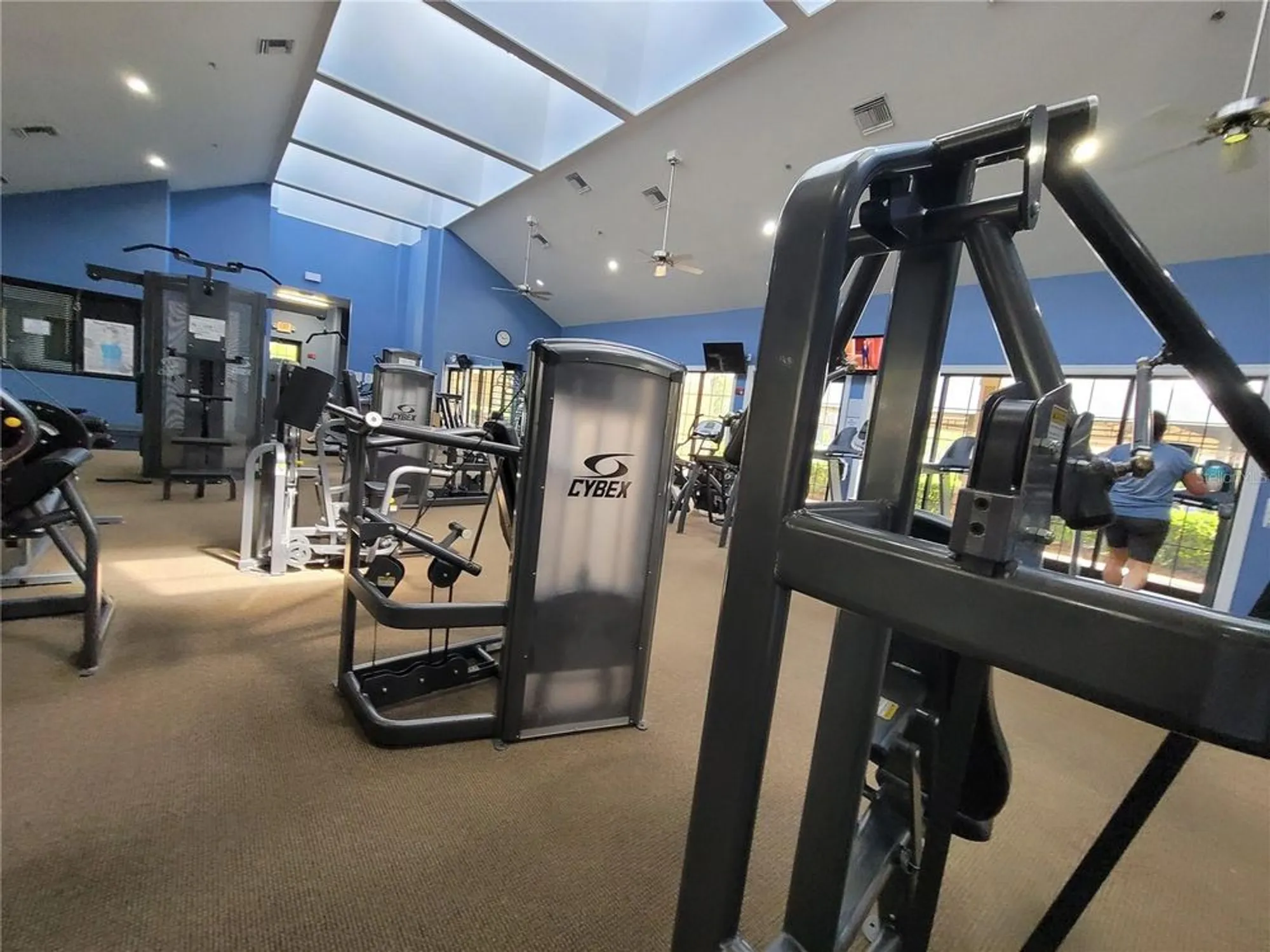 Property Slideshow image 69 of 100 | 303 bluewater falls ct, Apollo Beach, FL, 33572