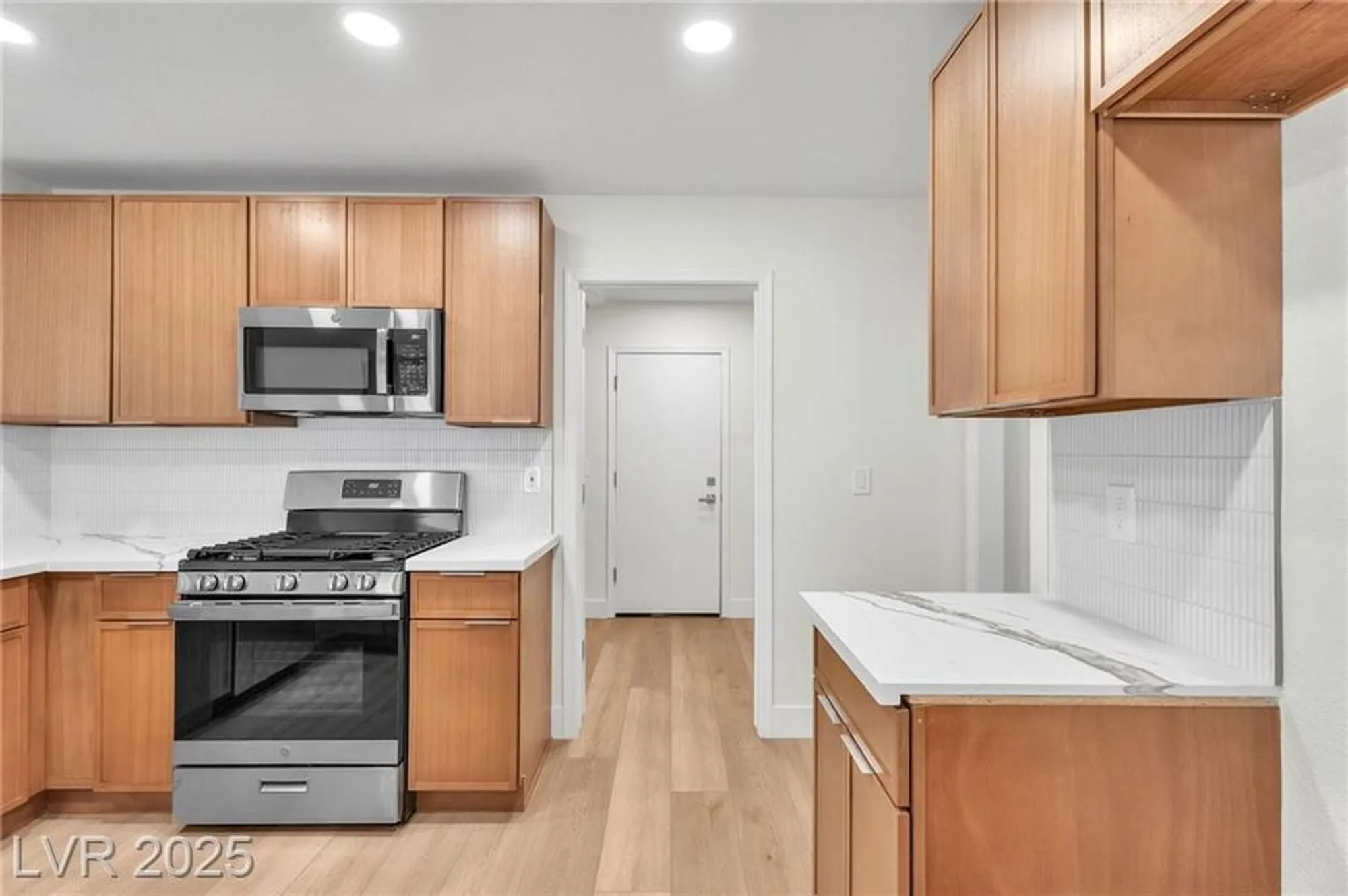 Property Slideshow image 25 of 61 | 8537 glenmount dr, Las Vegas, NV, 89134