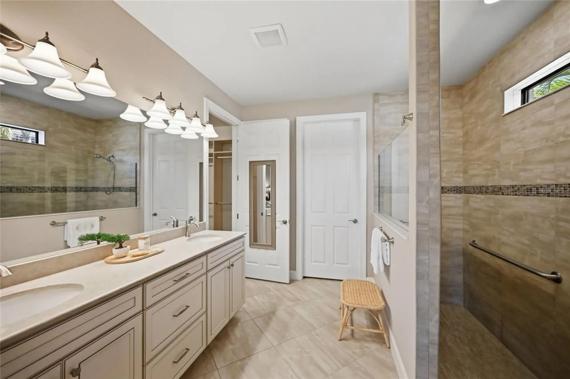 Property Slideshow image 30 of 94 | 16741 ellsworth ave, Bradenton, FL, 34202