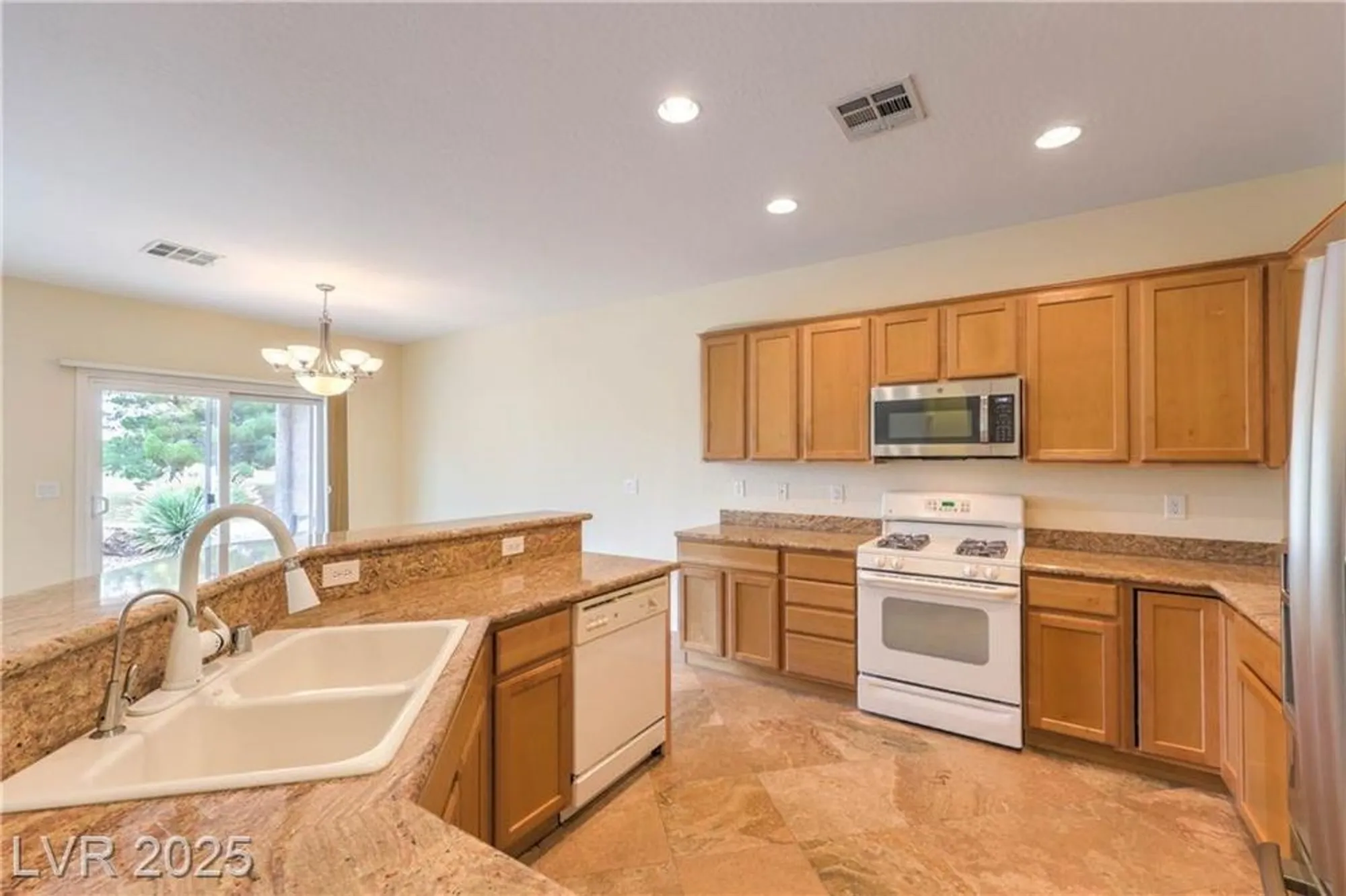 Property Slideshow image 9 of 33 | 7713 songster st, North Las Vegas, NV, 89084