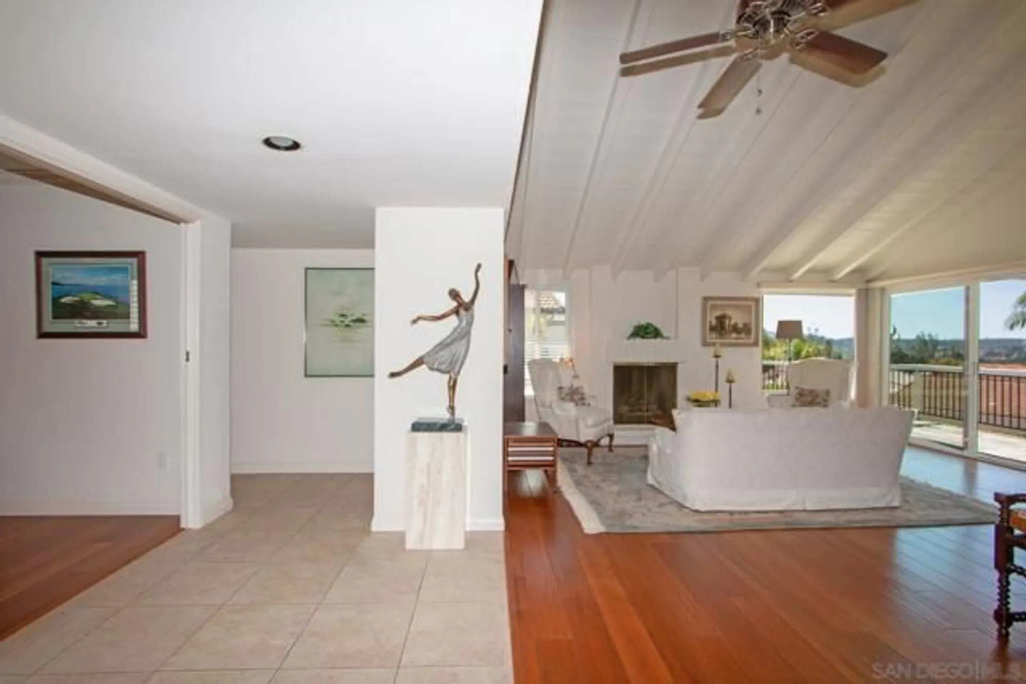 Property Slideshow image 28 of 41 | 17762 plaza acosta, San Diego, CA, 92128