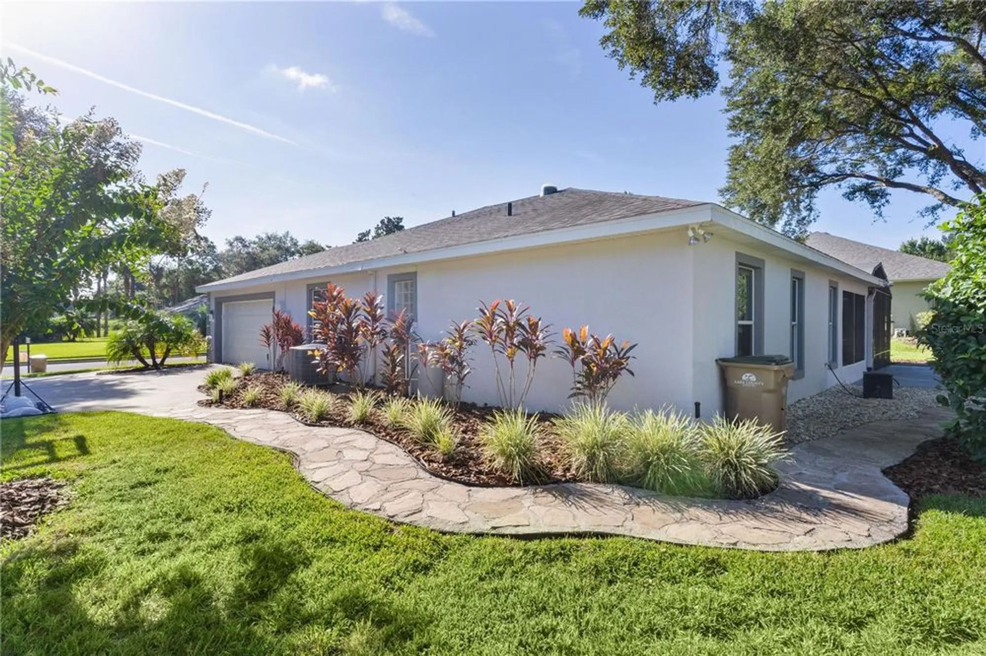 Property Slideshow image 69 of 86 | 5252 grove mnr, Lady Lake, FL, 32159