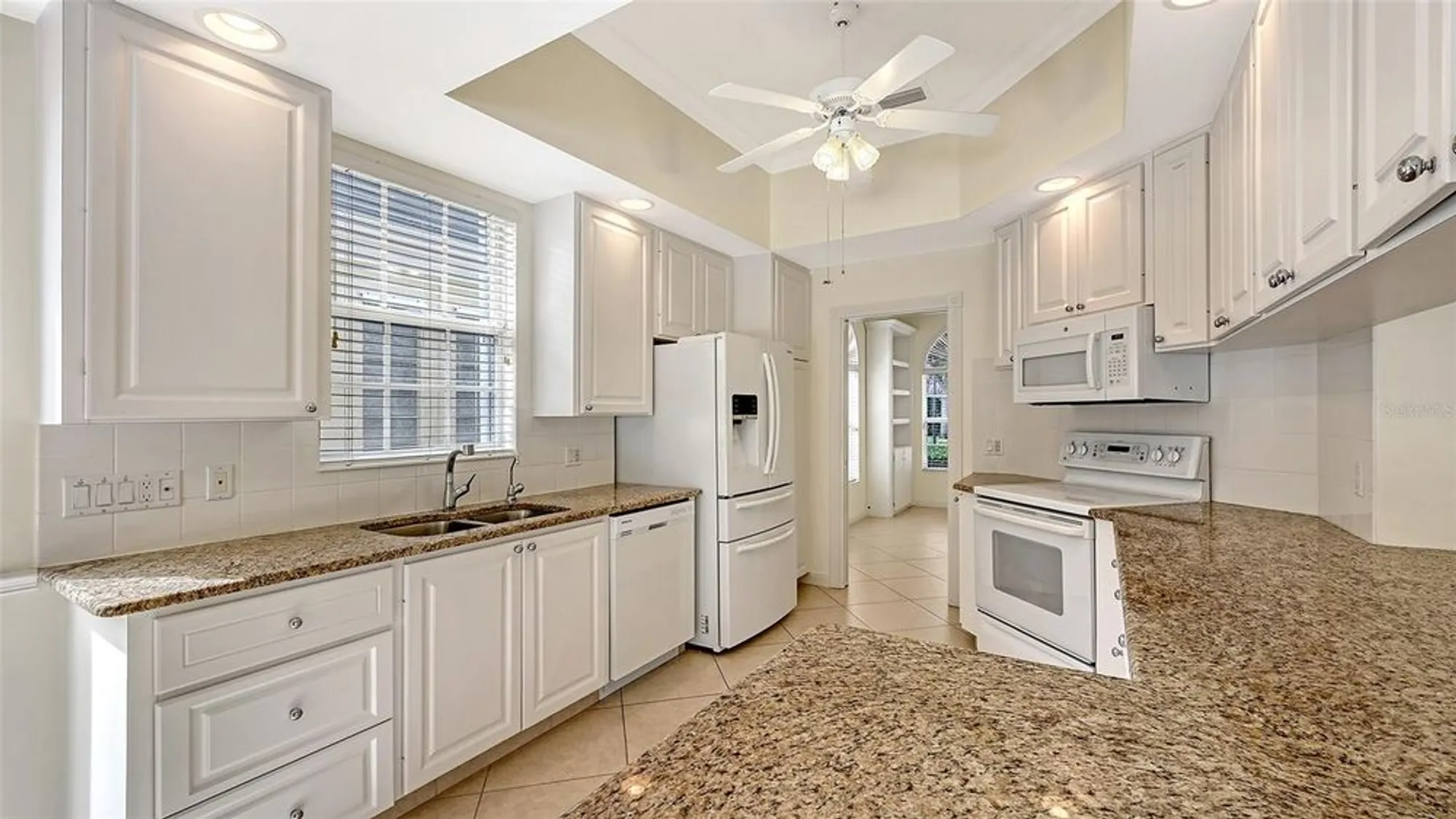Property Slideshow image 7 of 100 | 5679 ferrara dr, Sarasota, FL, 34238
