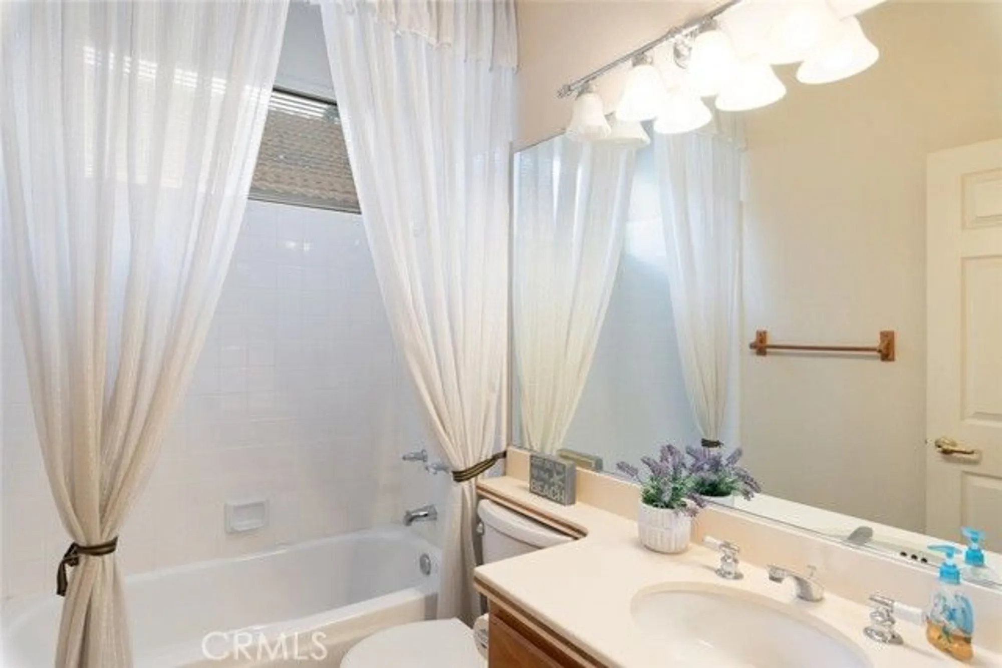 Property Slideshow image 21 of 56 | 40493 via estrada, Murrieta, CA, 92562