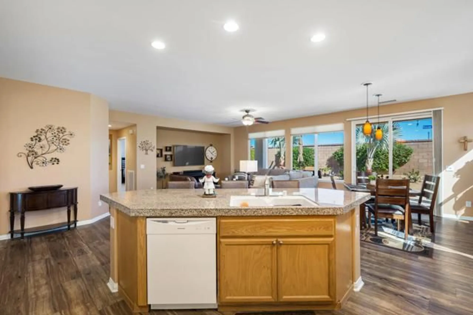 Property Slideshow image 18 of 79 | 60328 desert shadows dr, La Quinta, CA, 92253