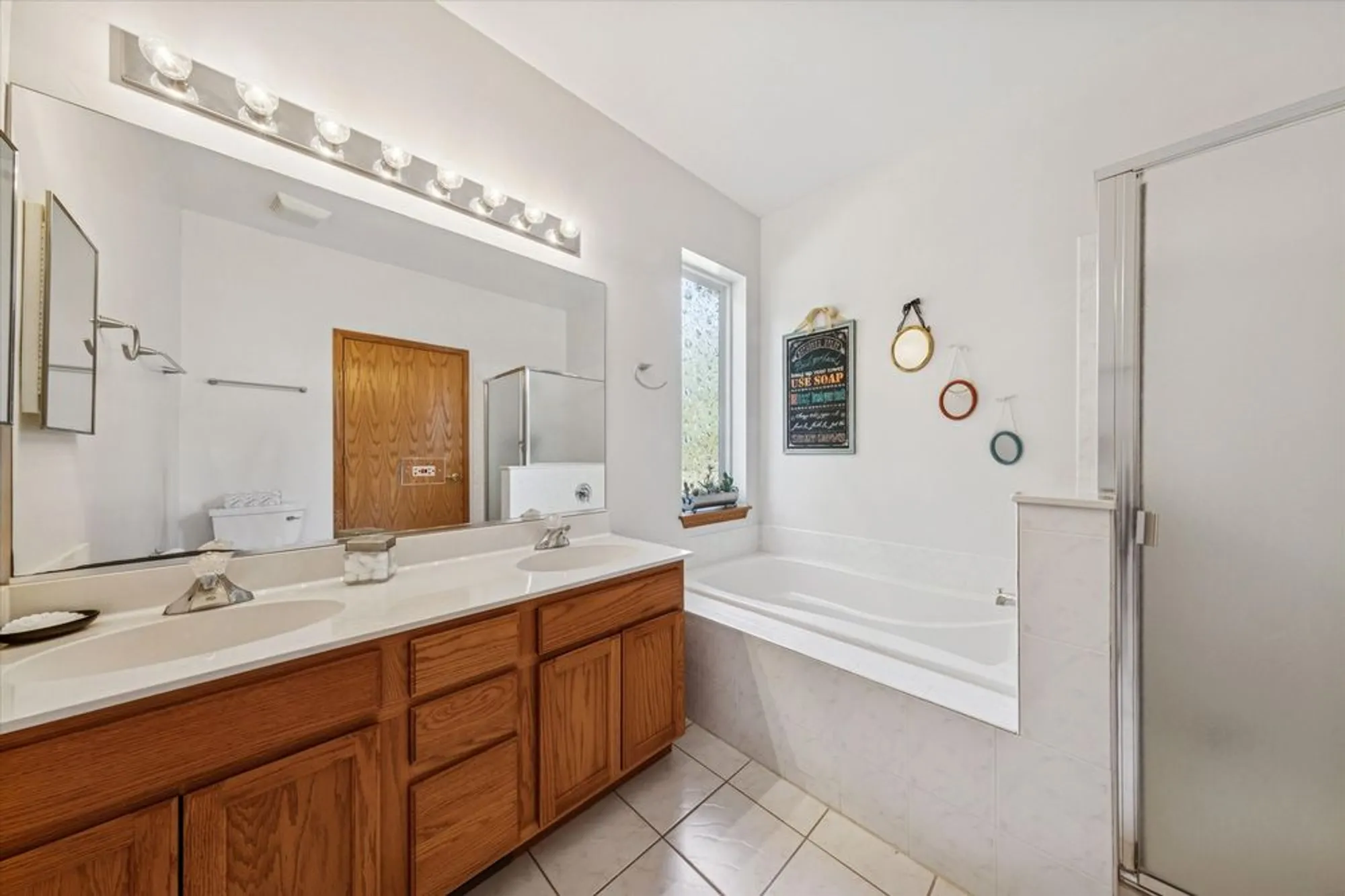 Property Slideshow image 11 of 14 | 13232 s bayberry ln, Plainfield, IL, 60544