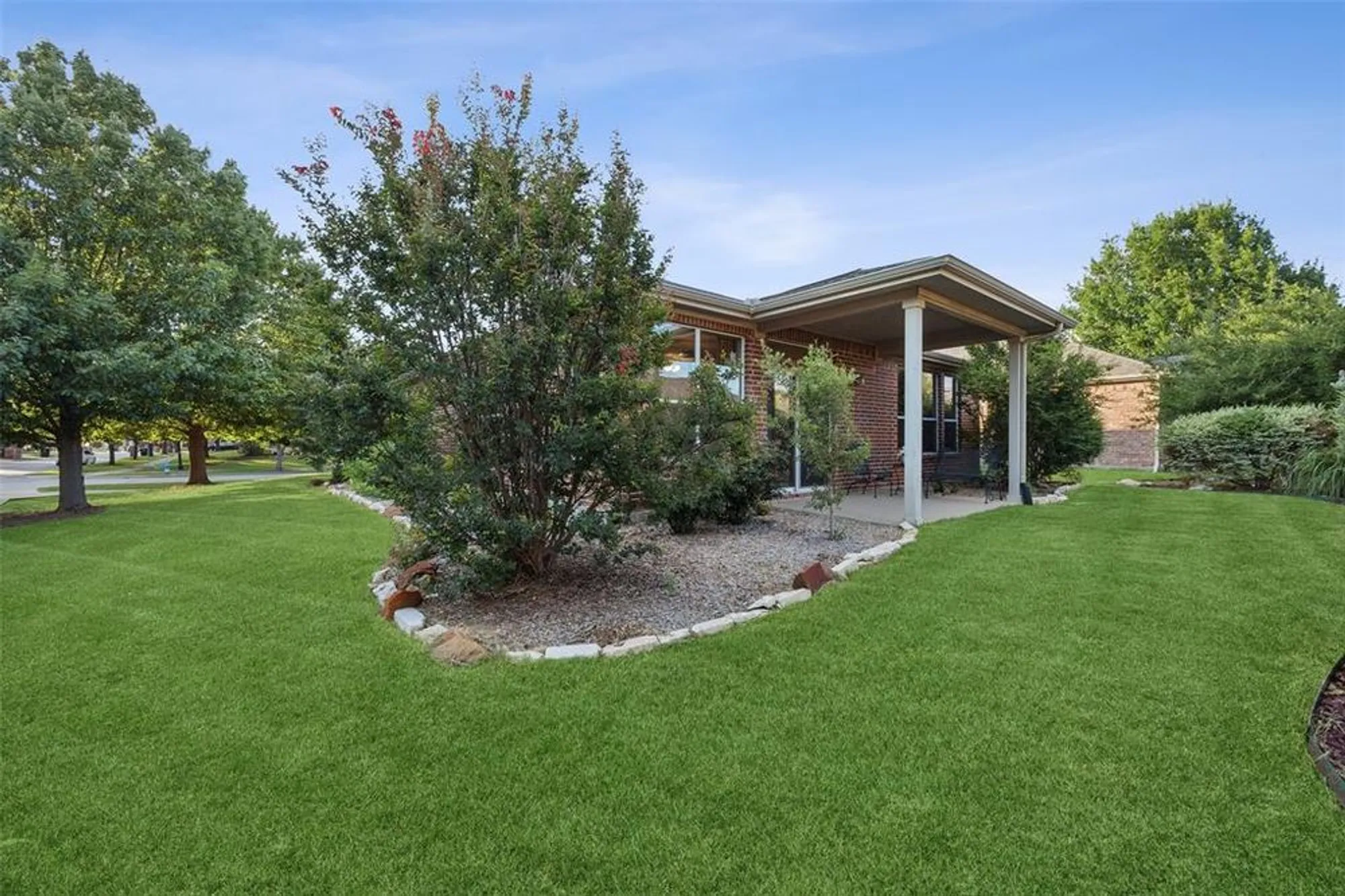 Property Slideshow image 27 of 34 | 7552 angel trace dr, Frisco, TX, 75036