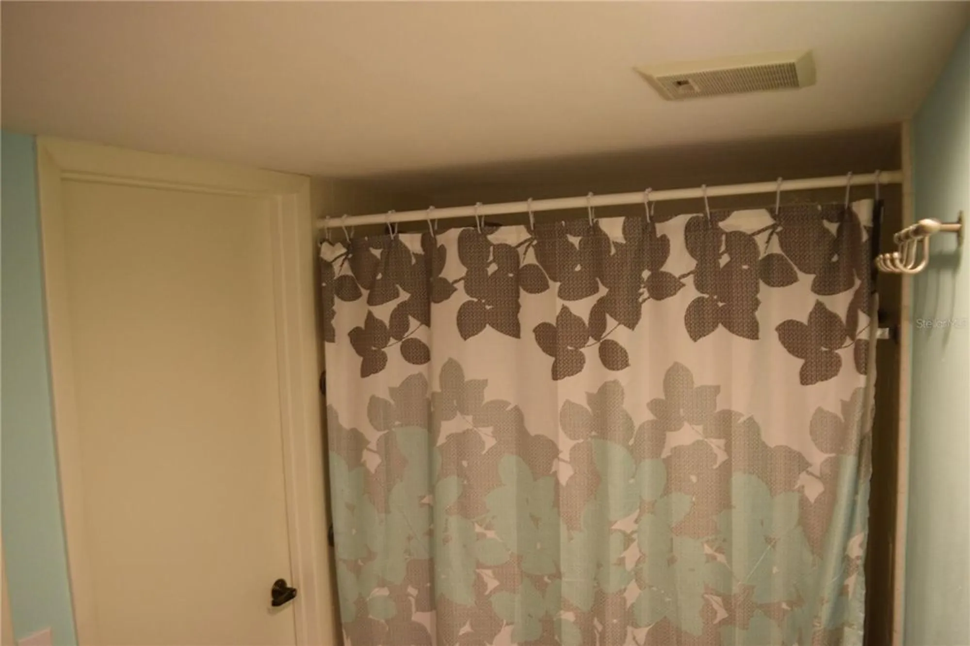 Property Slideshow image 33 of 59 | 3062 eastland blvd # d206, Clearwater, FL, 33761