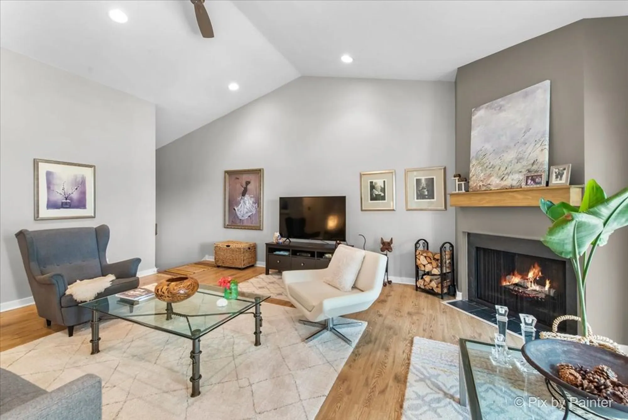 Property Slideshow image 11 of 39 | 209 shoreline rd b, Lake Barrington, IL, 60010