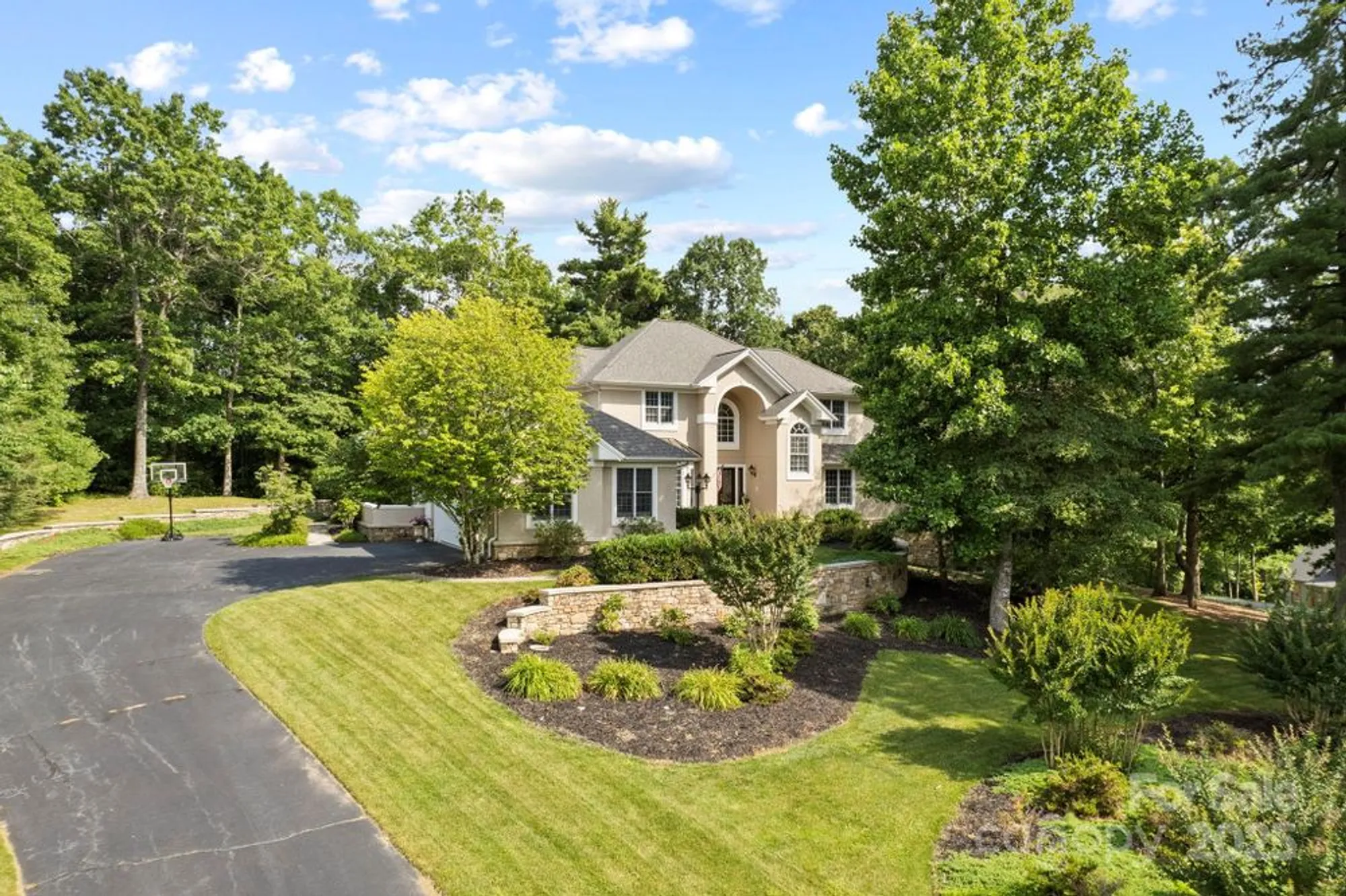 Property Slideshow image 3 of 48 | 117 founders dr, Flat Rock, NC, 28731