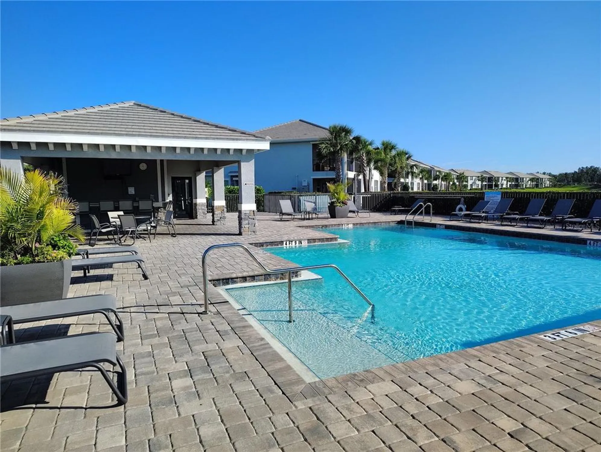 Property Slideshow image 69 of 84 | 1264 riverscape st b, Bradenton, FL, 34208