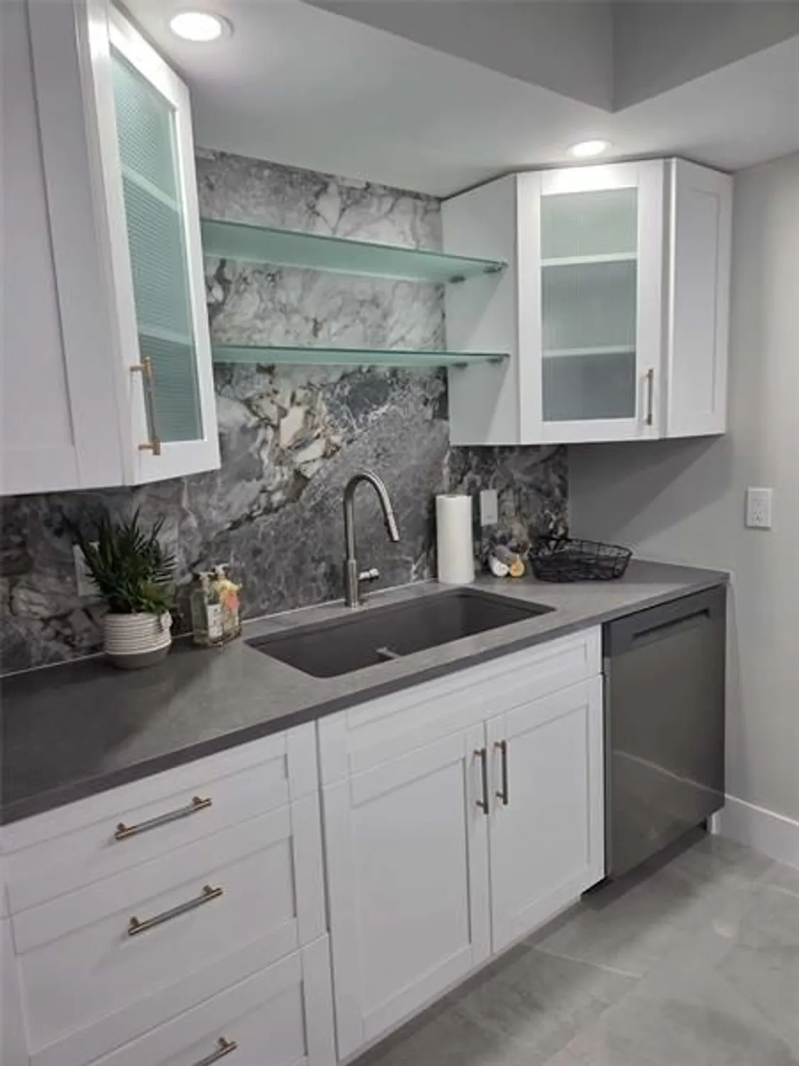 Property Slideshow image 19 of 25 | 1502 cayman way c2, Coconut Creek, FL, 33066