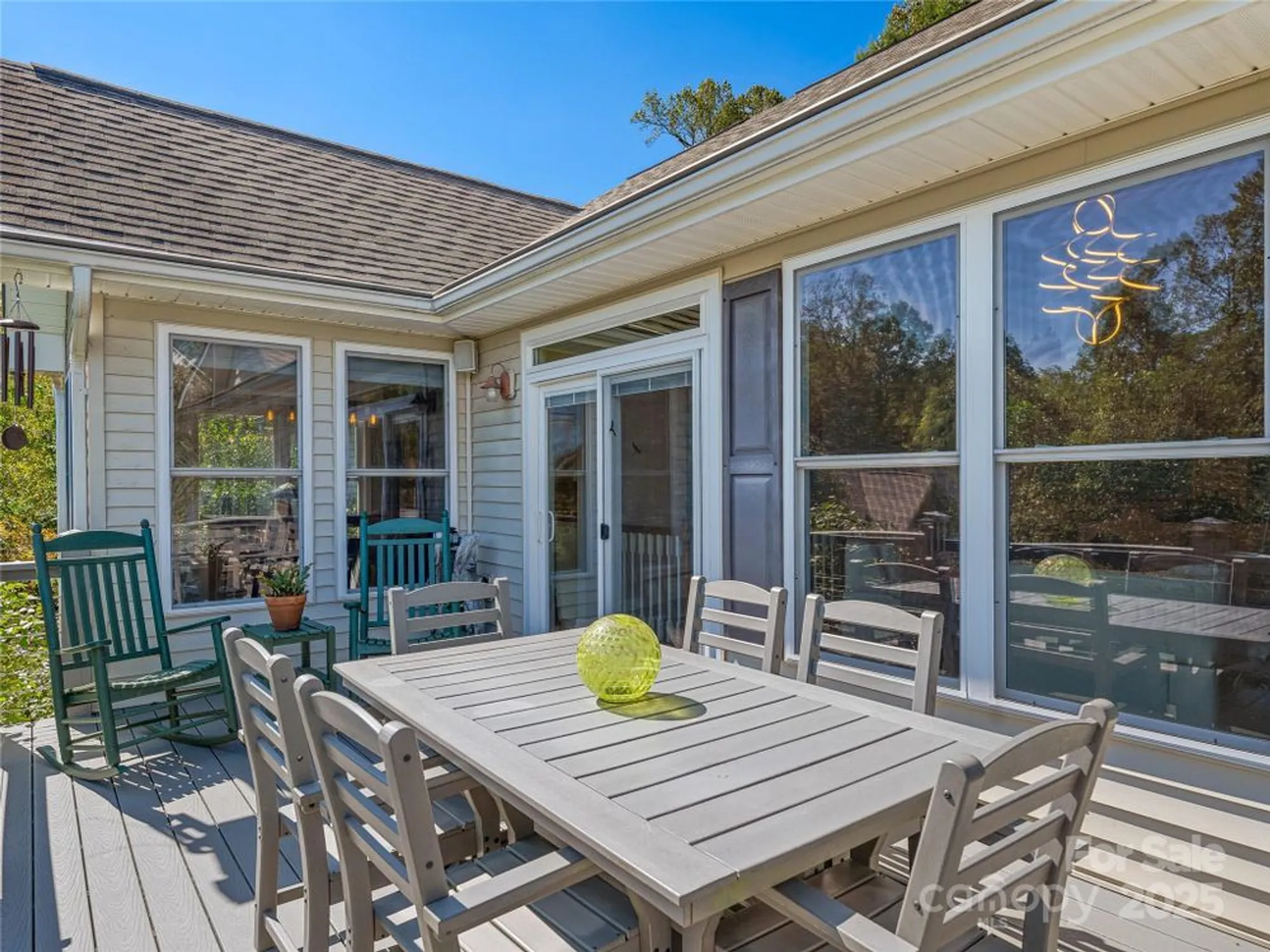 Property Slideshow image 12 of 48 | 222 bay laurel ln, Hendersonville, NC, 28791