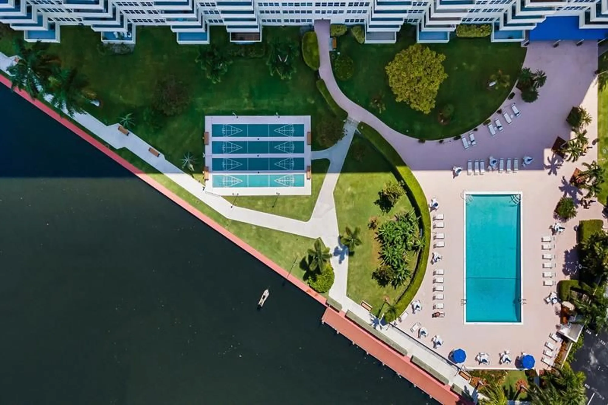 Property Slideshow image 31 of 41 | 3200 ne 36th st 1612, Fort Lauderdale, FL, 33308