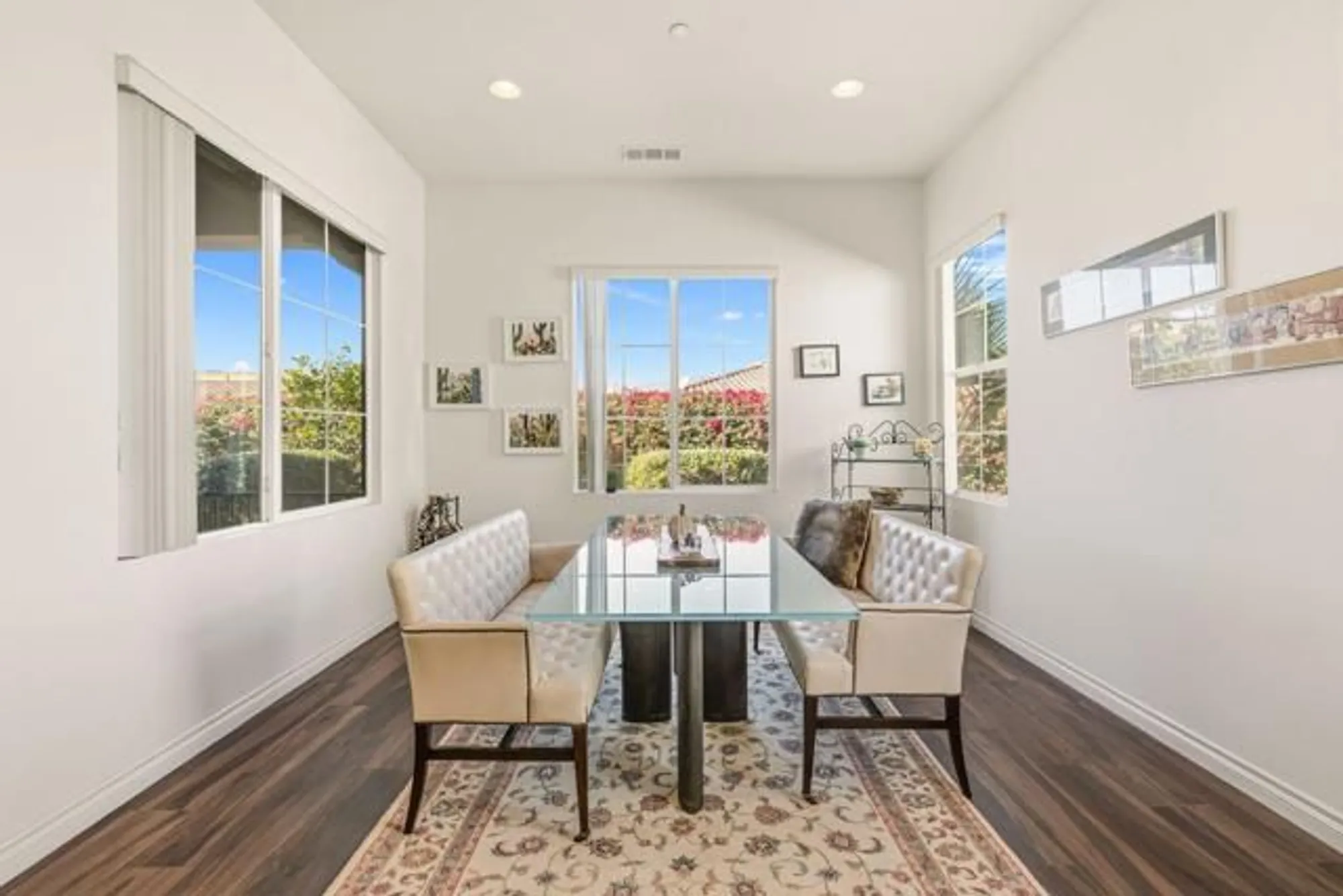 Property Slideshow image 10 of 55 | 3923 via amalfi, Palm Desert, CA, 92260