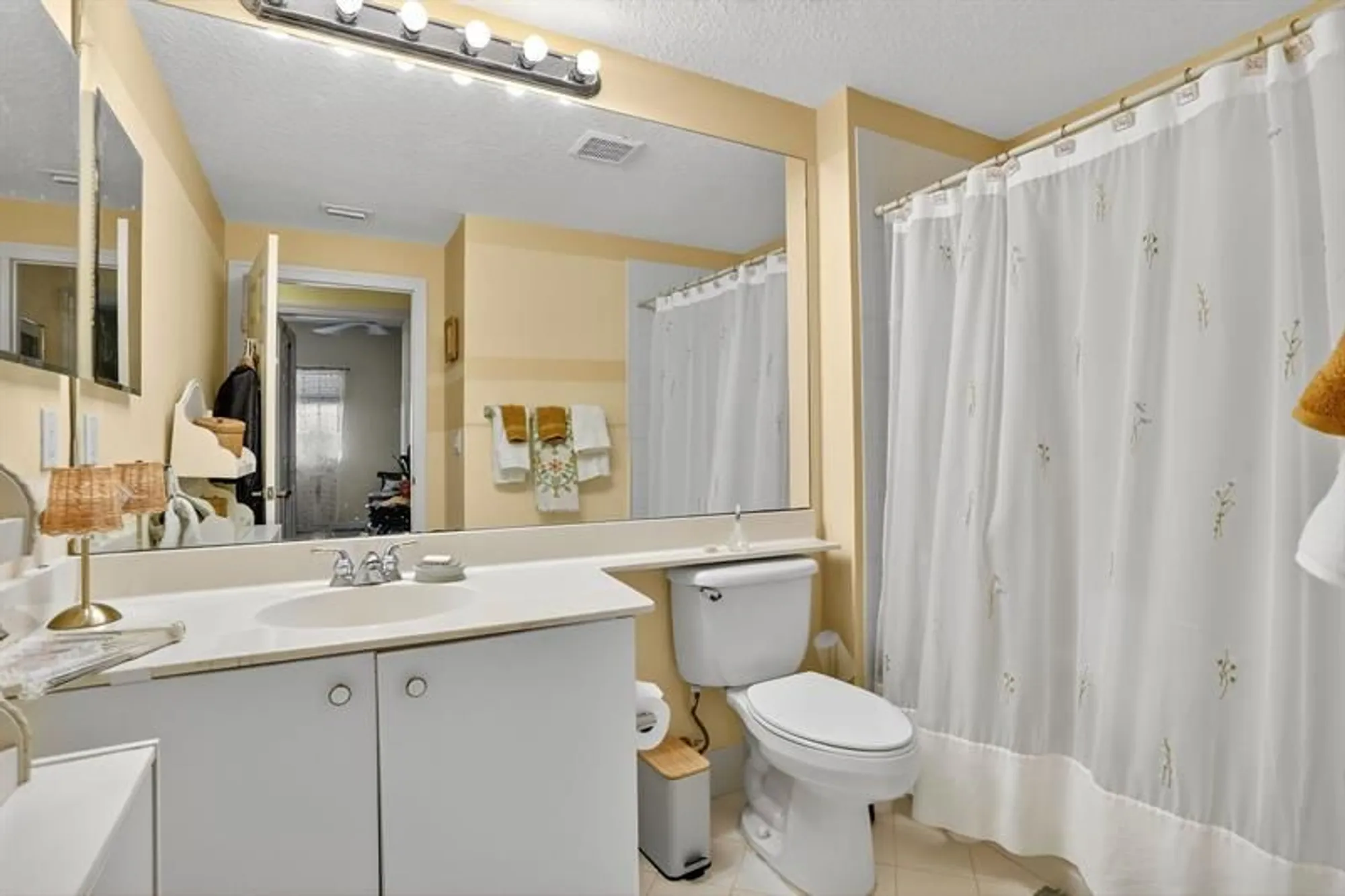 Property Slideshow image 21 of 31 | 7635 southampton ter 117, Tamarac, FL, 33321